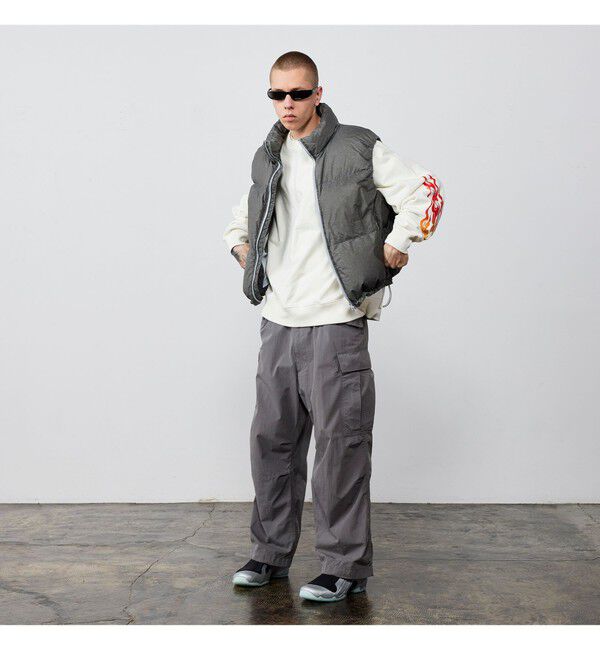 BEAMS「ワイドショートフィット ファイヤーアーム クルースウェット」|スウェット・ジャージ|