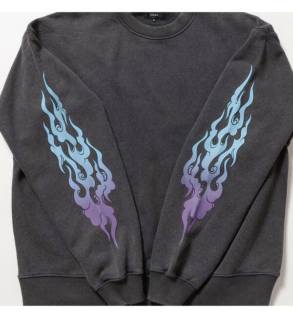 BEAMS「ワイドショートフィット ファイヤーアーム クルースウェット」|スウェット・ジャージ|