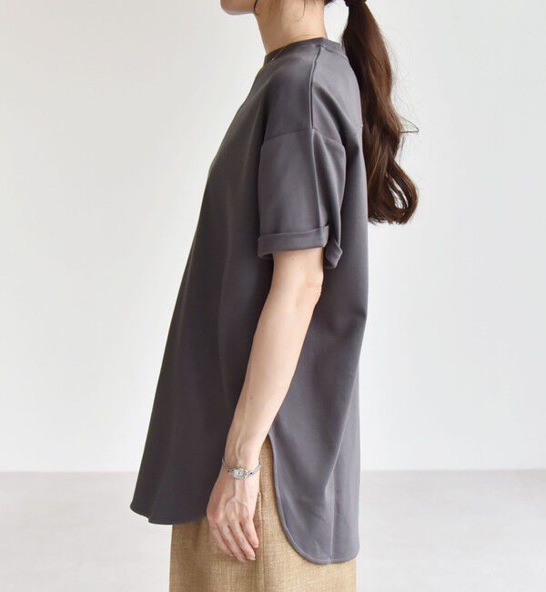 quaranciel「quaranciel:〈接触冷感/汗染み防止/洗濯機可能〉スリット ルーズ チュニック TEE」|Tシャツ・カットソー|