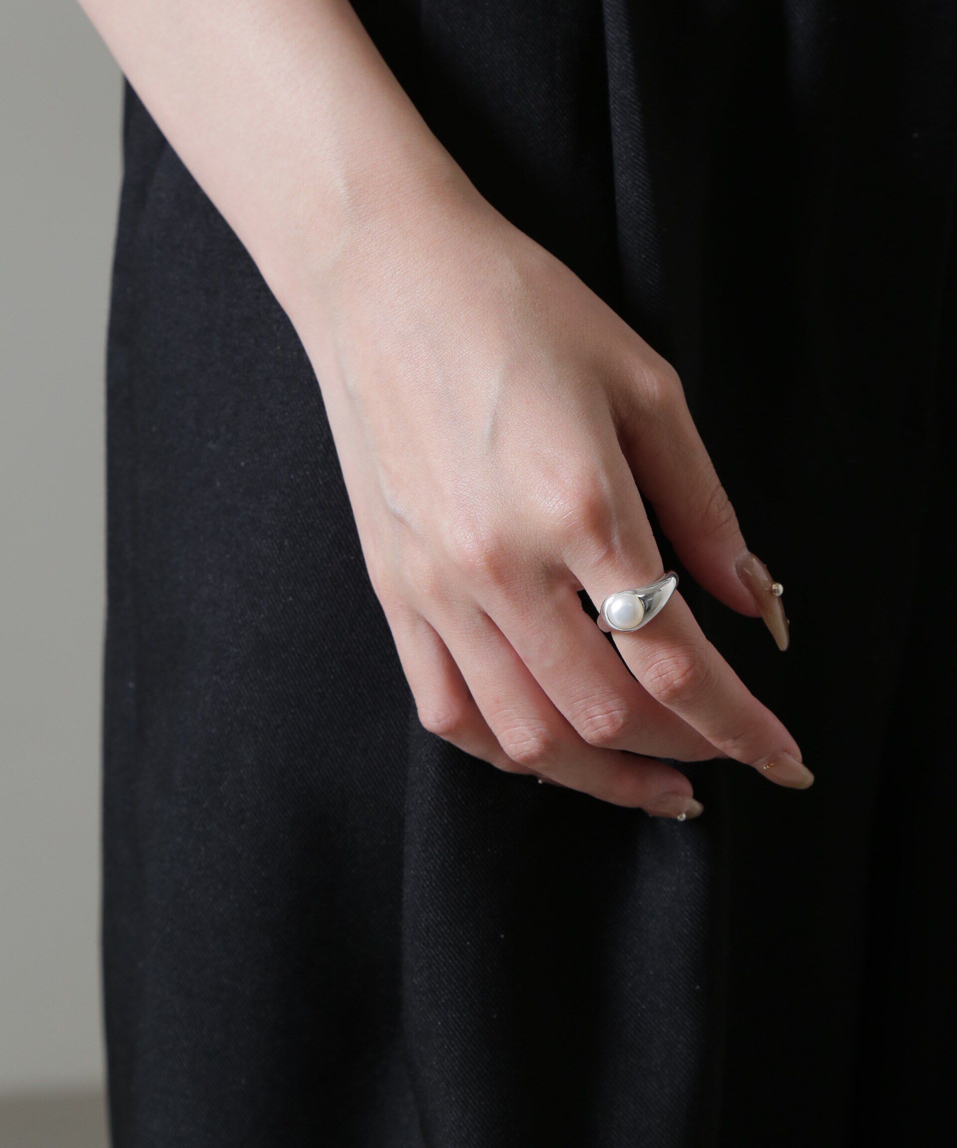 nano･universe「RAGBAG/Dualism Freshwater Pearl Ring」|リング|シルバー