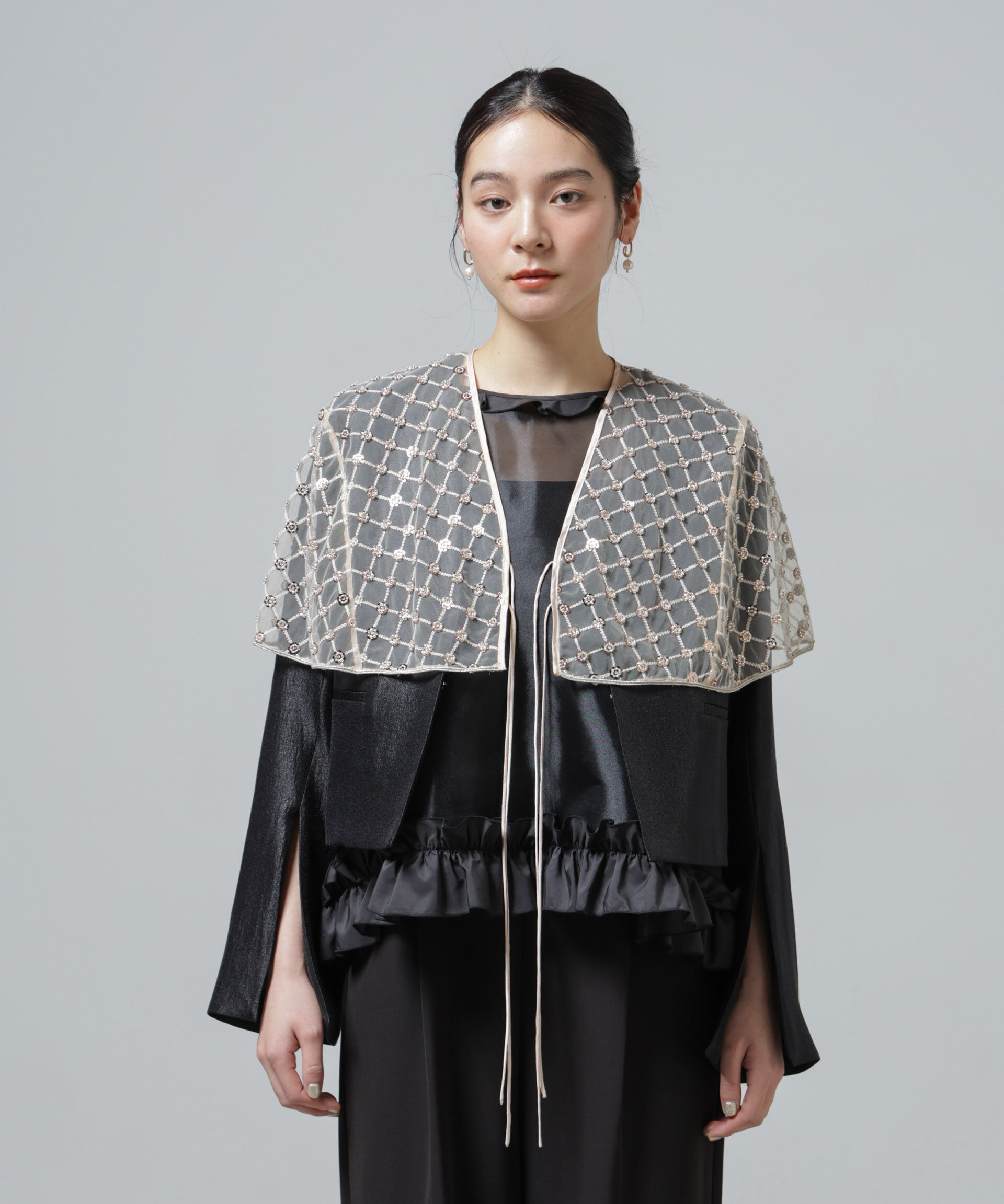 nano･universe「スパンコールビーズ刺繍ボレロストール」|シャツ・ブラウス|ベージュ