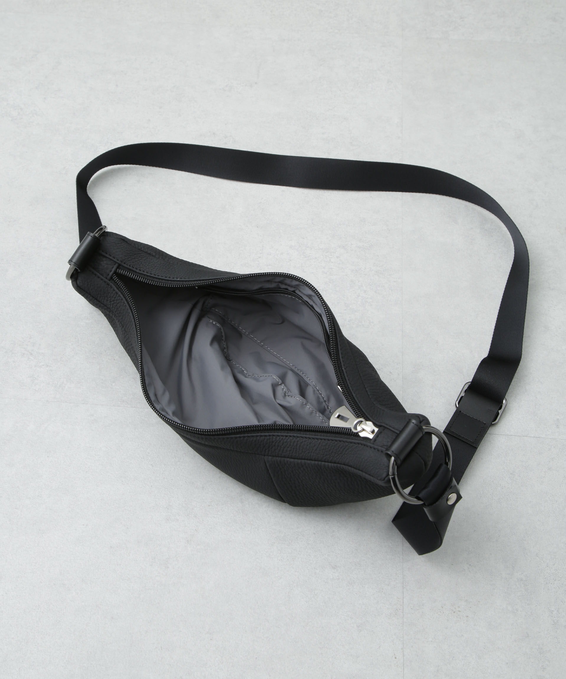 nano･universe「ITTI/別注 MINI MOON BAG」|ショルダー・メッセンジャー|