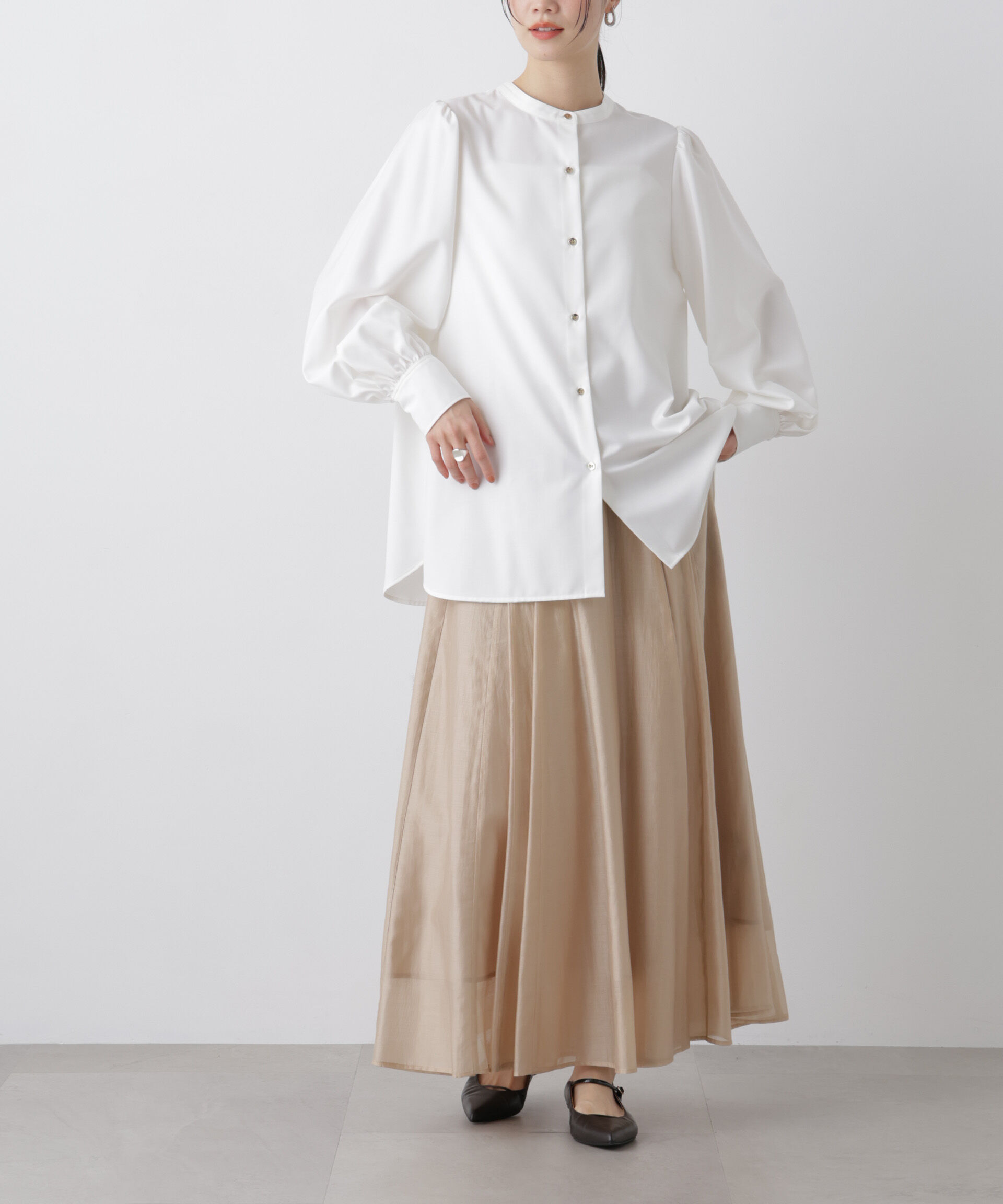 nano･universe「シアーオーガンジータックフレアスカート」|スカート|ベージュ