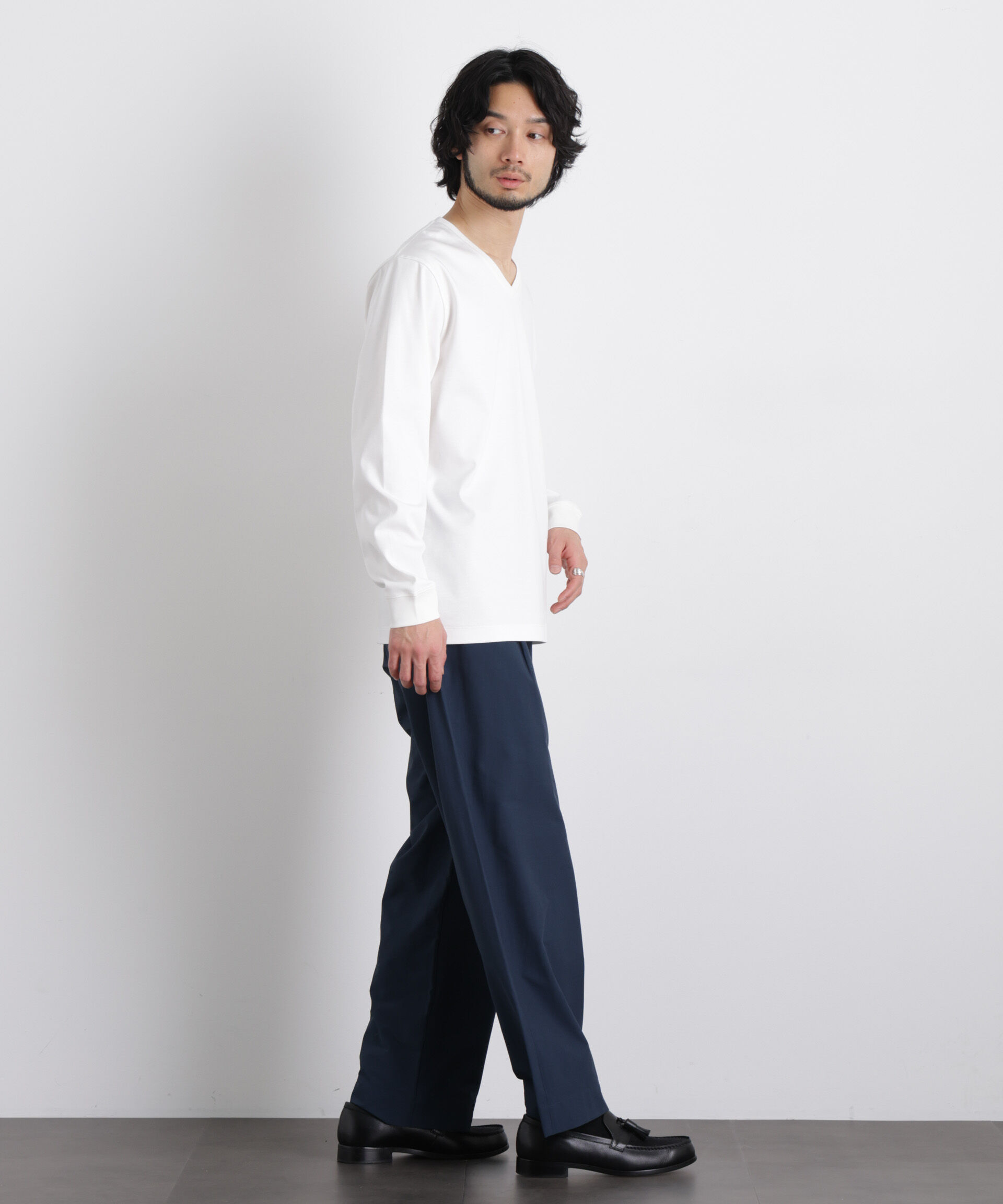 nano･universe「アンチスメルVネックTシャツ 長袖」|Tシャツ・カットソー|