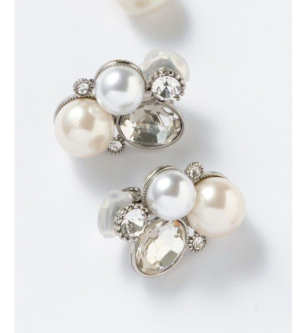 23区「パールMIXトライアングル イヤリング」|イヤリング|シルバー系