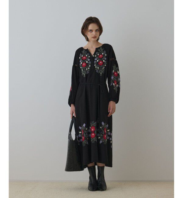 GRACE CONTINENTAL「エンブロイダリーカフタンワンピース」|ワンピース|