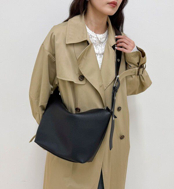 fredy emue「ハトメベルトショルダーバッグ」|ショルダー・メッセンジャー|ブラック