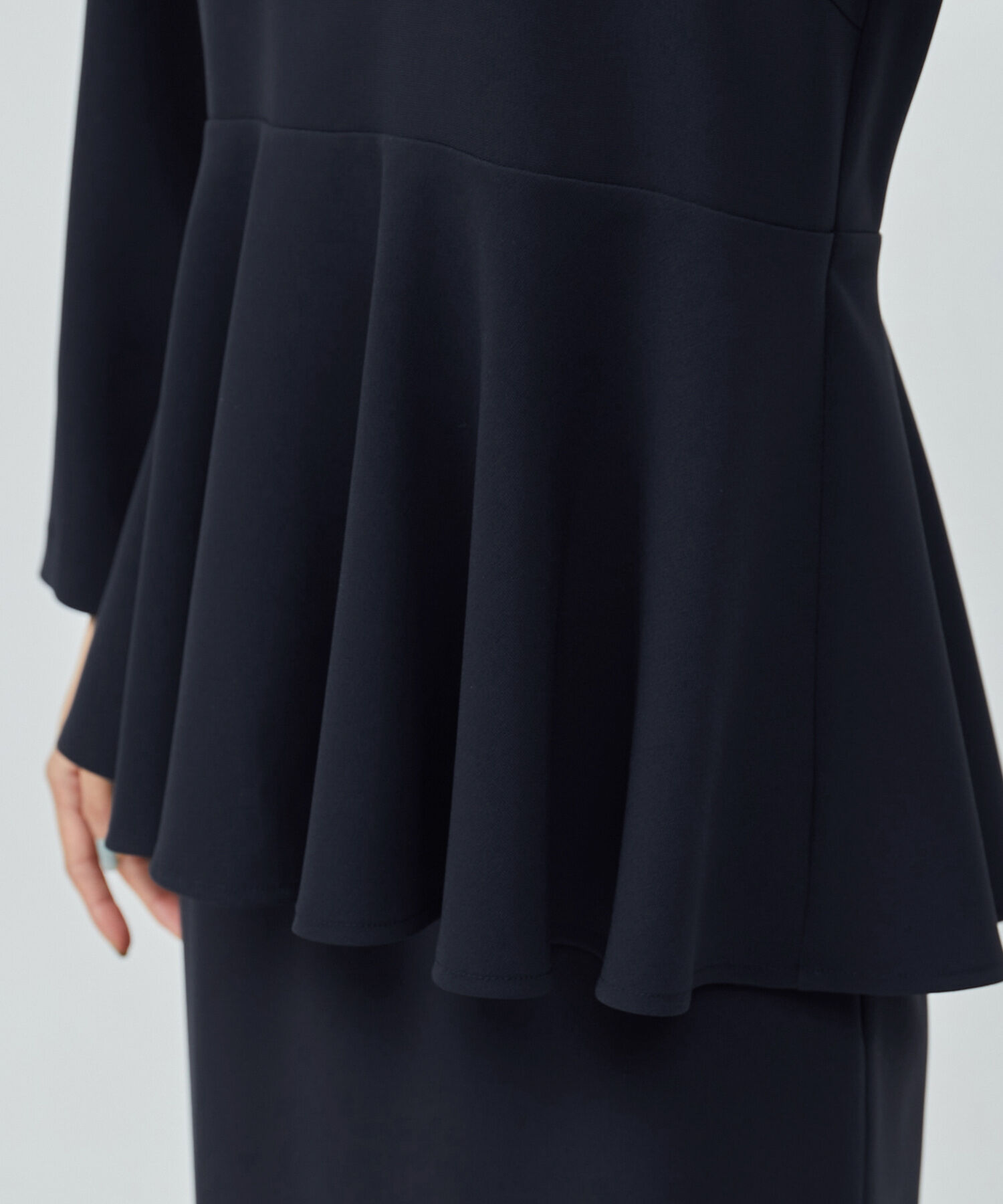 ROPE「トリアセテートダブルクロス ペプラムブラウス【セレモニー/通勤対応】【洗える】」|シャツ・ブラウス|