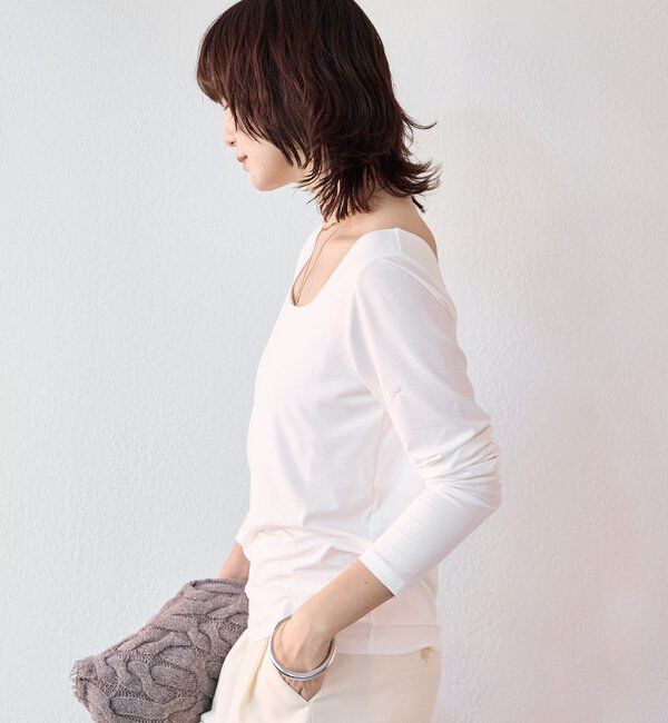  「【ニットのインナーにも】スクエアネックカットソー」|Tシャツ・カットソー|