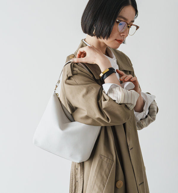  「《3/4～価格改定》ソフトレザーシンプルショルダーバッグ 」|ショルダー・メッセンジャー|