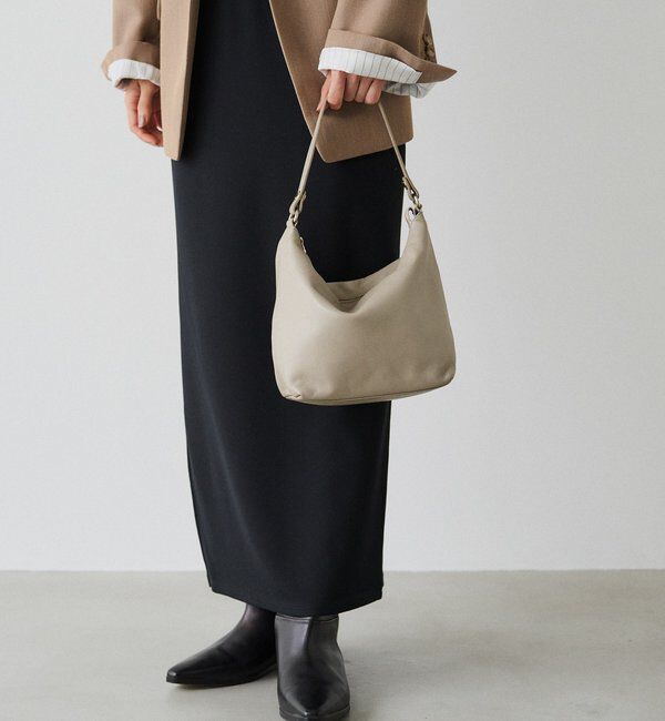  「《3/4～価格改定》ソフトレザーシンプルショルダーバッグ 」|ショルダー・メッセンジャー|