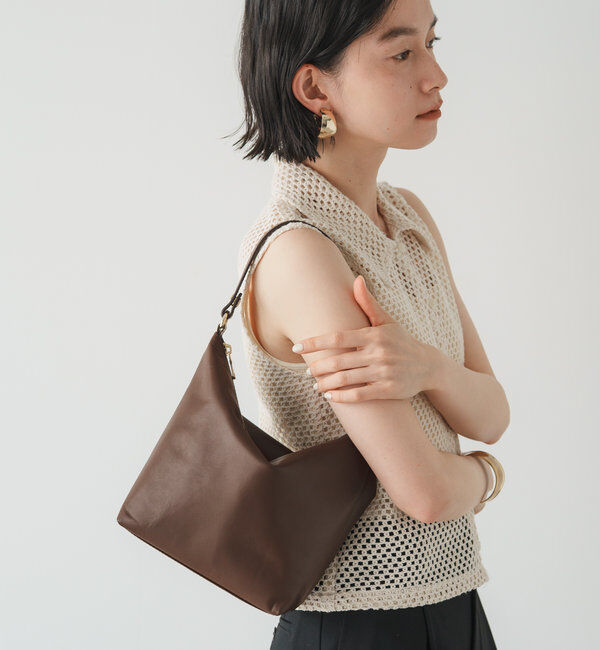  「《3/4～価格改定》ソフトレザーシンプルショルダーバッグ 」|ショルダー・メッセンジャー|