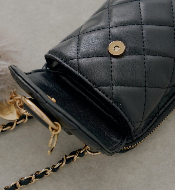  「ファーチャーム付きキルティングスマホポーチ」|その他|