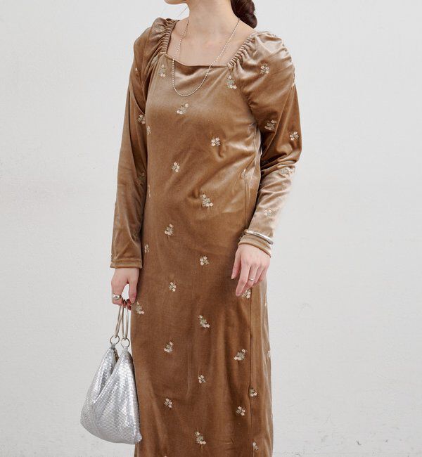  「ベロア刺繍ワンピース」|ワンピース|