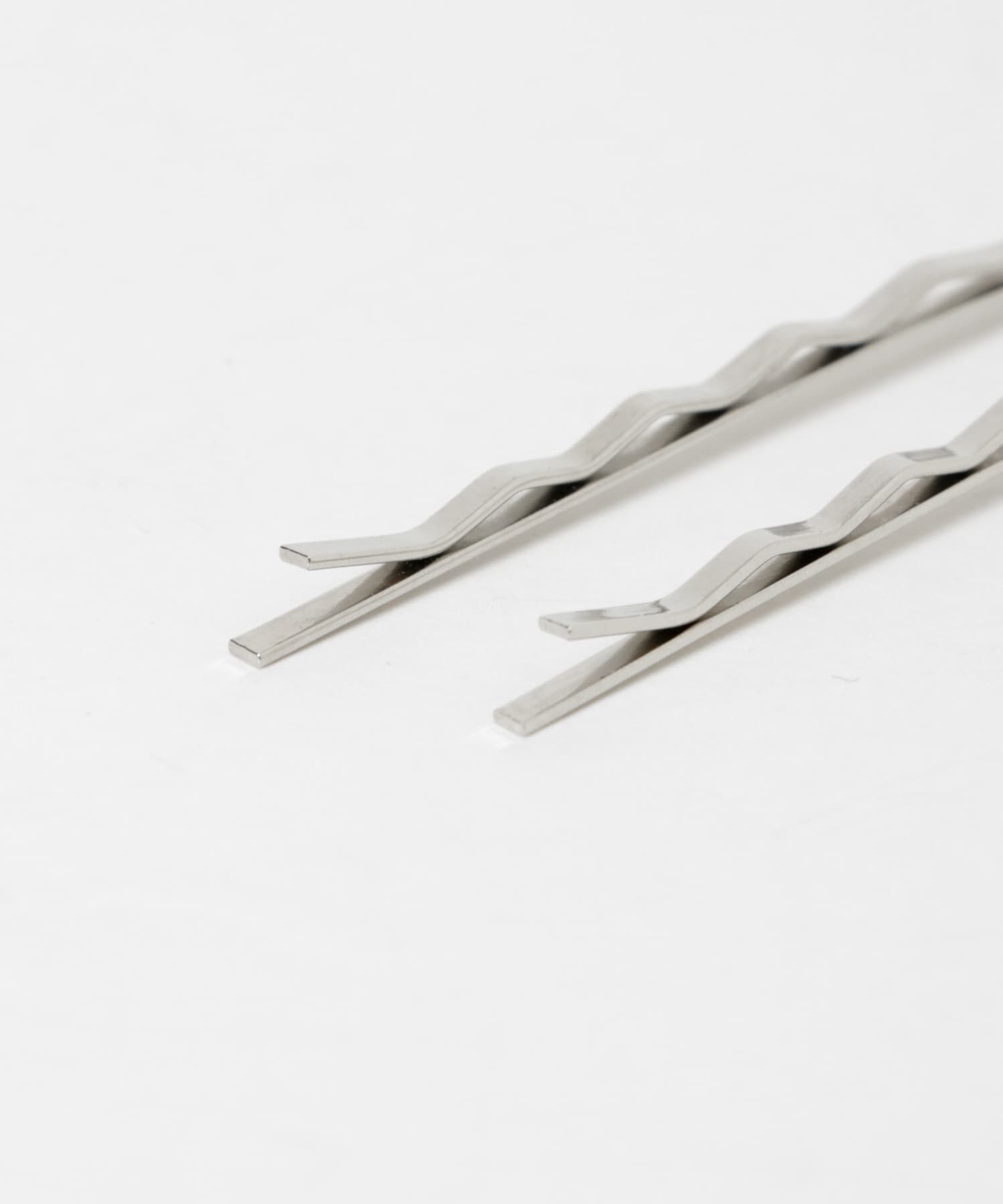 SMELLY「ガラスビーズリボン3セットピン」|その他|