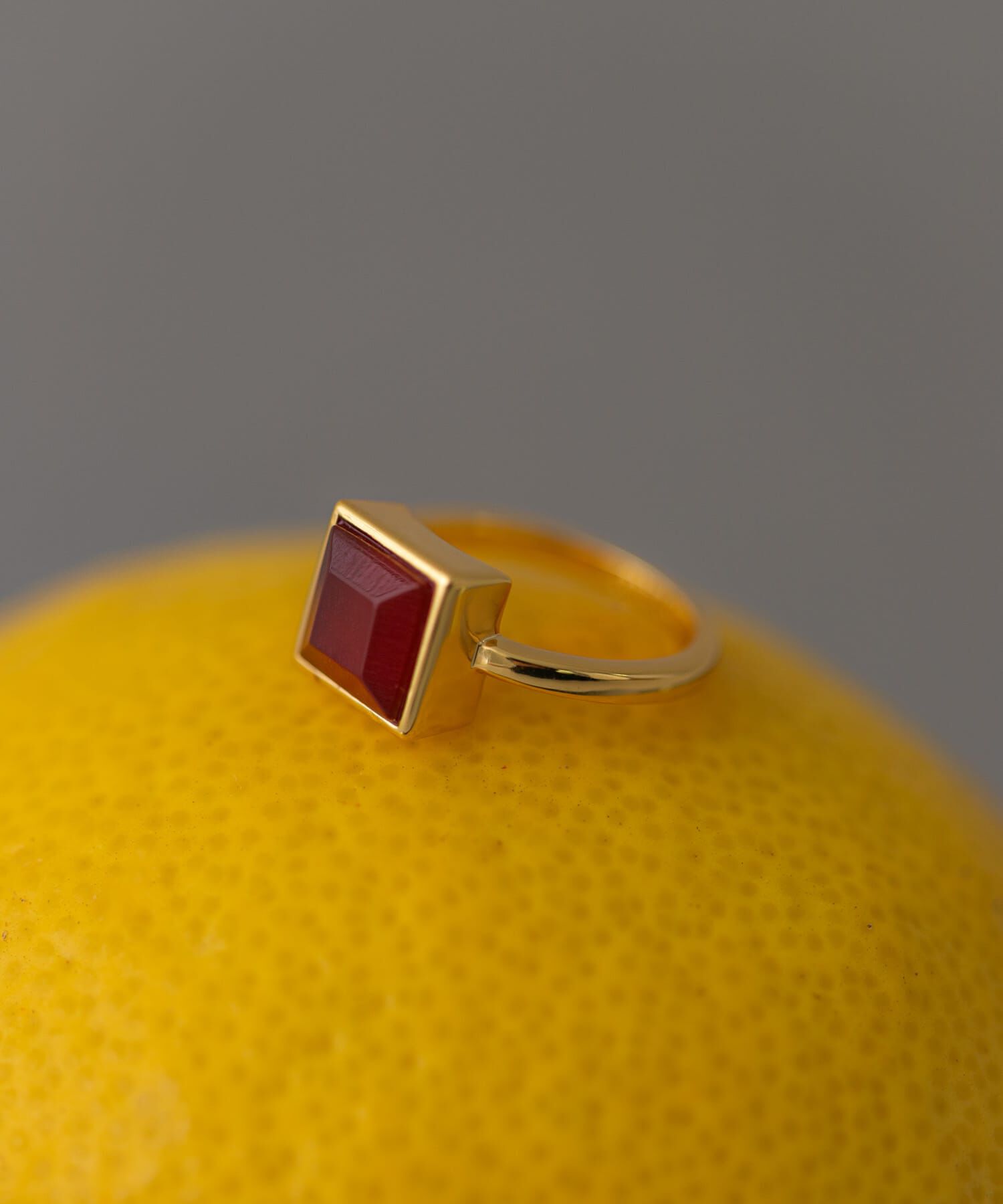 SMELLY「SMELLY so&rsquo;　square carnelian ring」|リング|