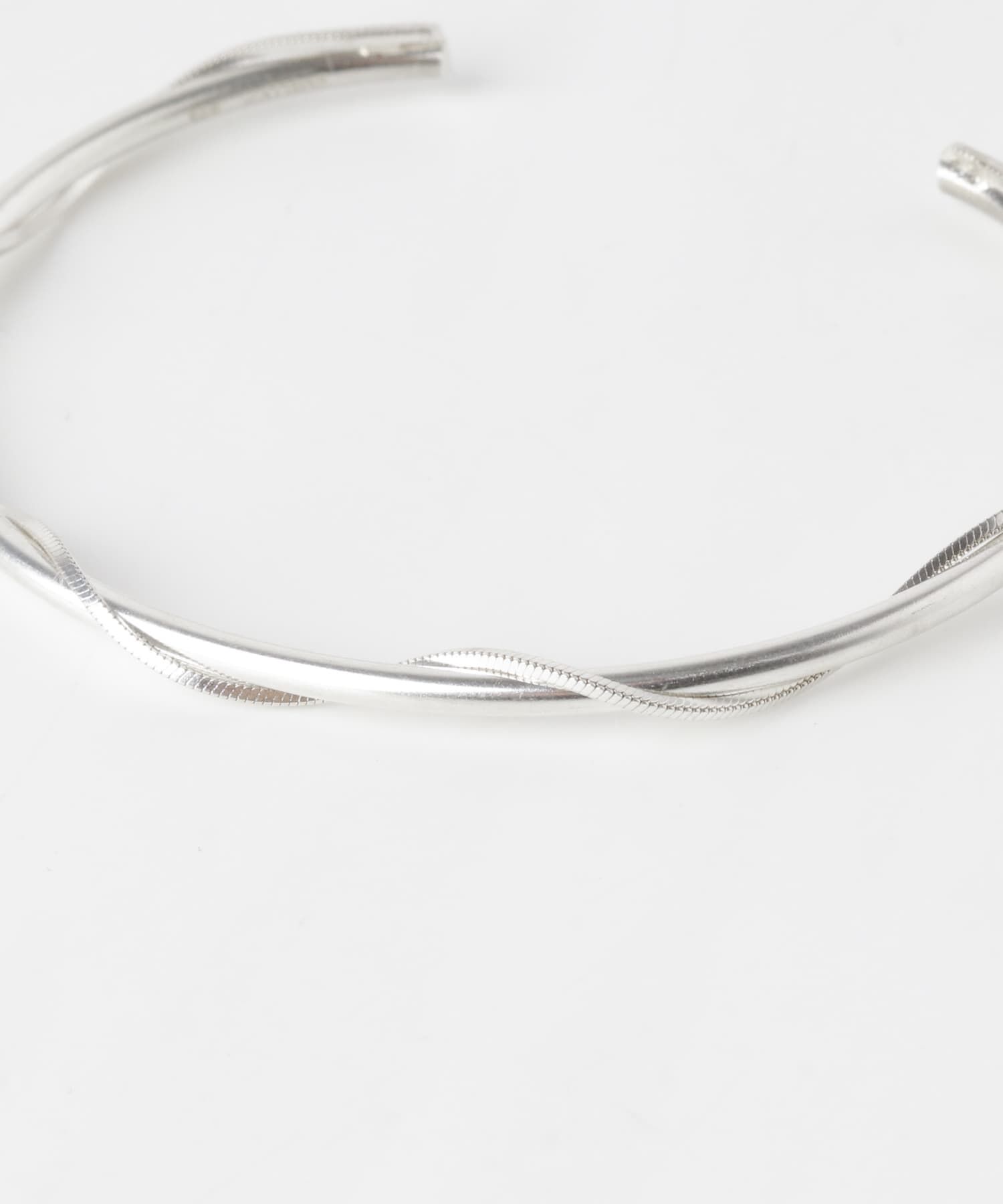 SMELLY「SMELLY so&rsquo;　twist chain bangle」|ブレスレット・バングル|