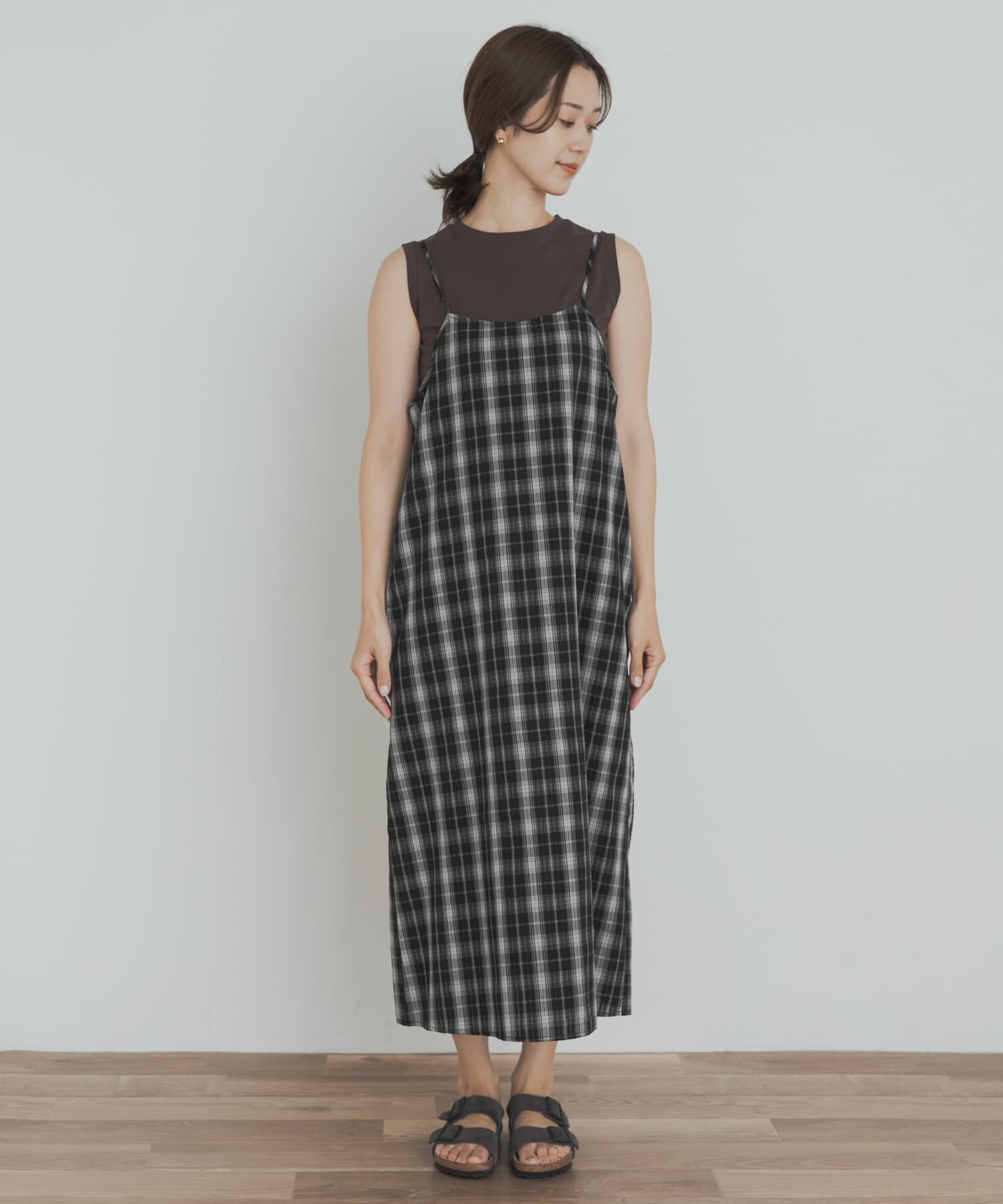 URBAN RESEARCH DOORS「チェックキャミワンピース」|ワンピース|