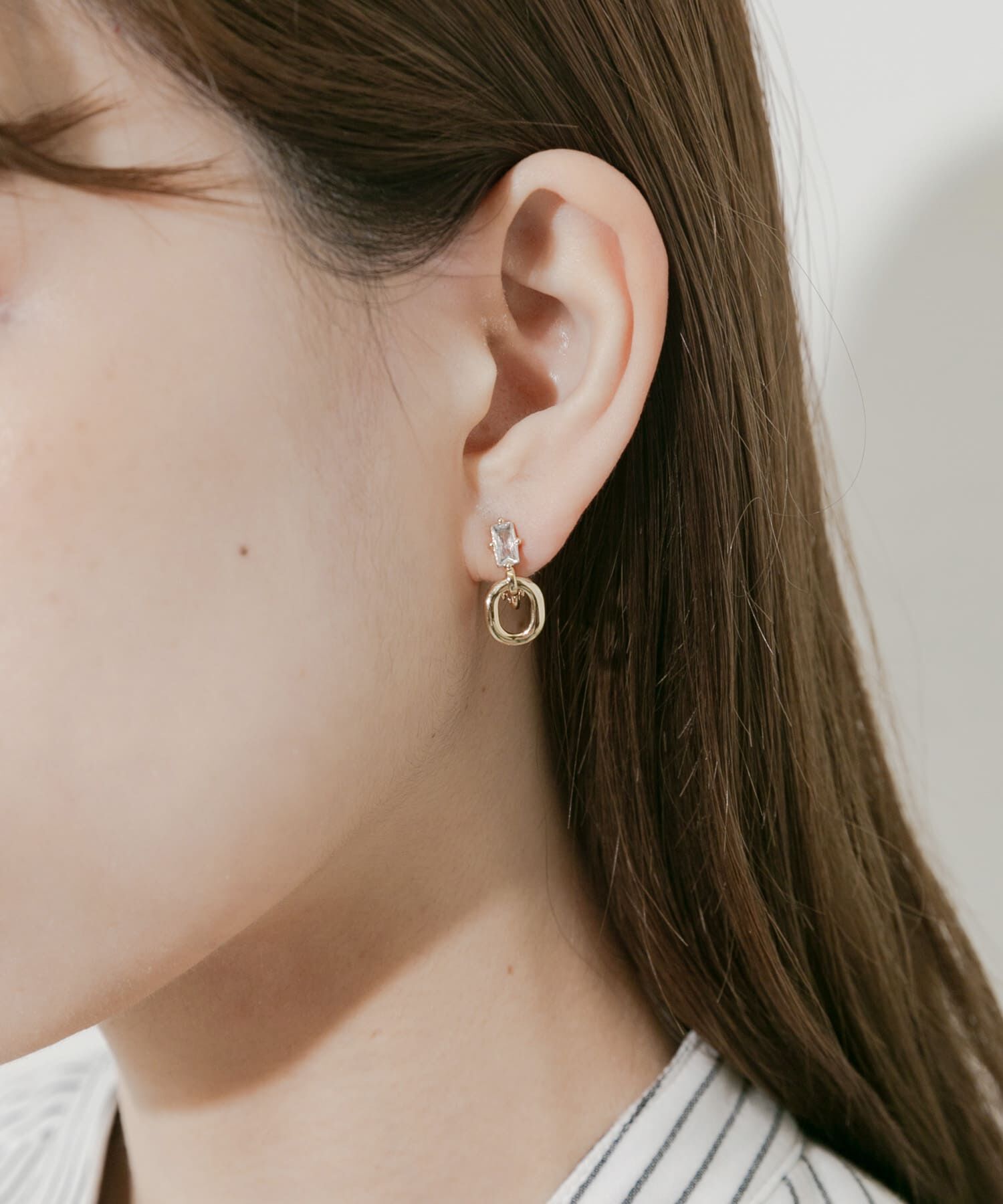 SMELLY「ミニビジューサークルスウィングイヤリング」|イヤリング|