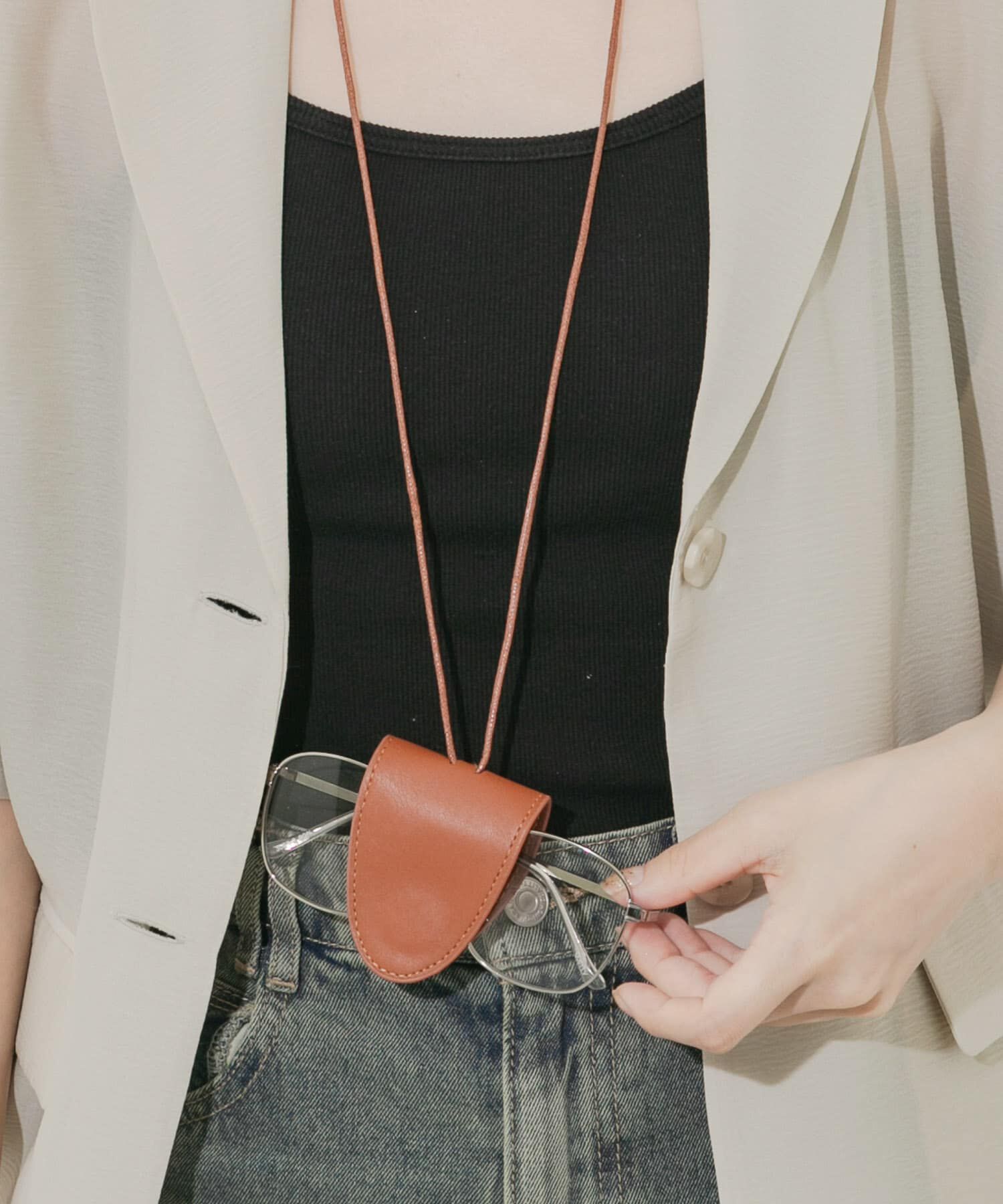 SMELLY「マグネットメガネホルダー」|メガネ|