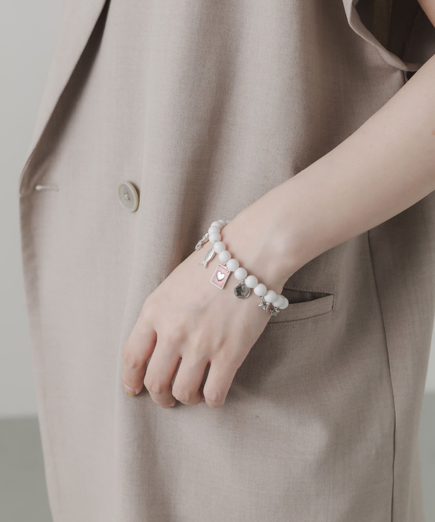 SMELLY「ミックスチャームビーズマンテルブレスレット」|ブレスレット・バングル|