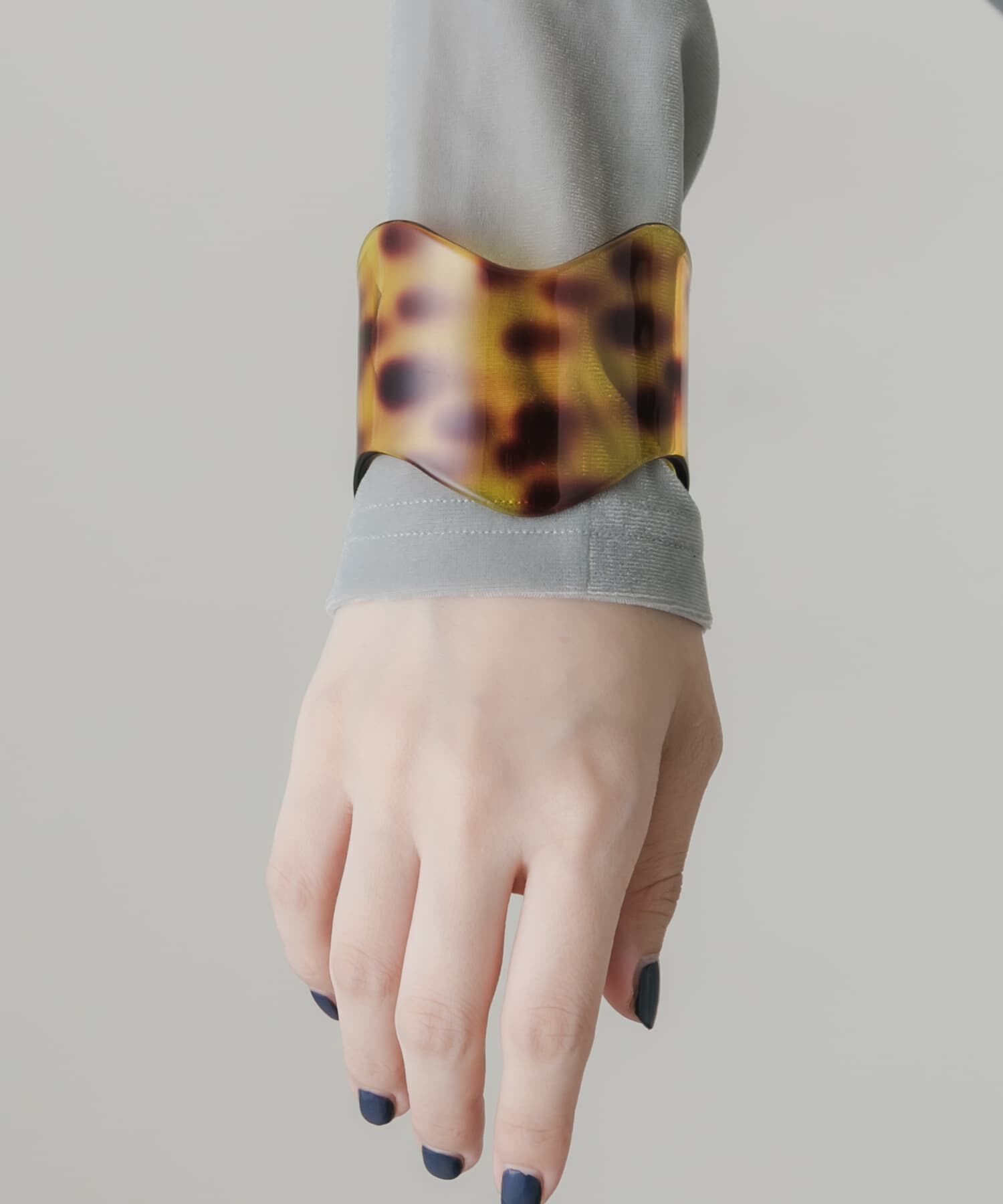 SMELLY「デミパターンワイドバングル」|ブレスレット・バングル|ブラウン