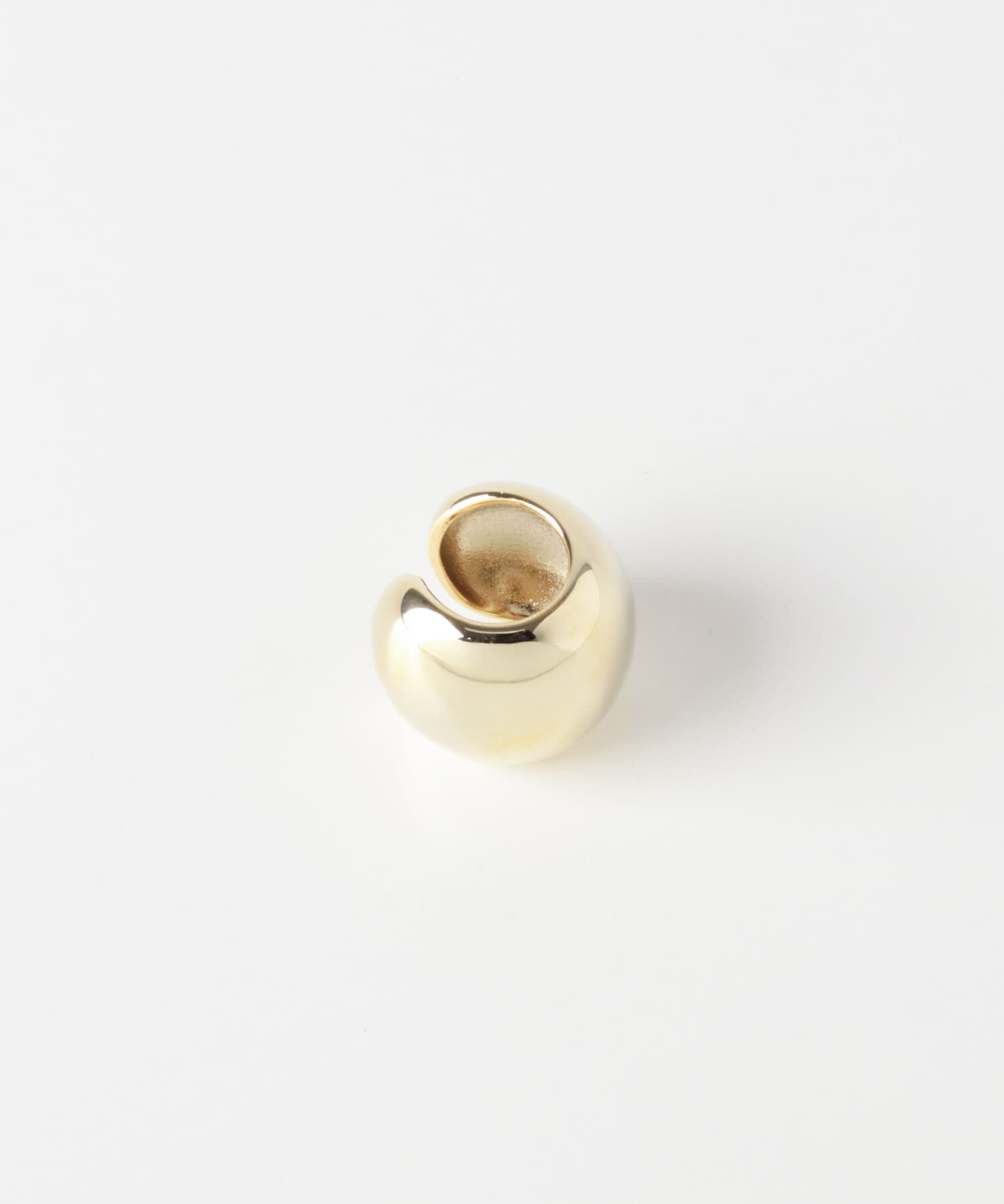 SMELLY「ボリュームワイドイヤカフ」|イヤリング|