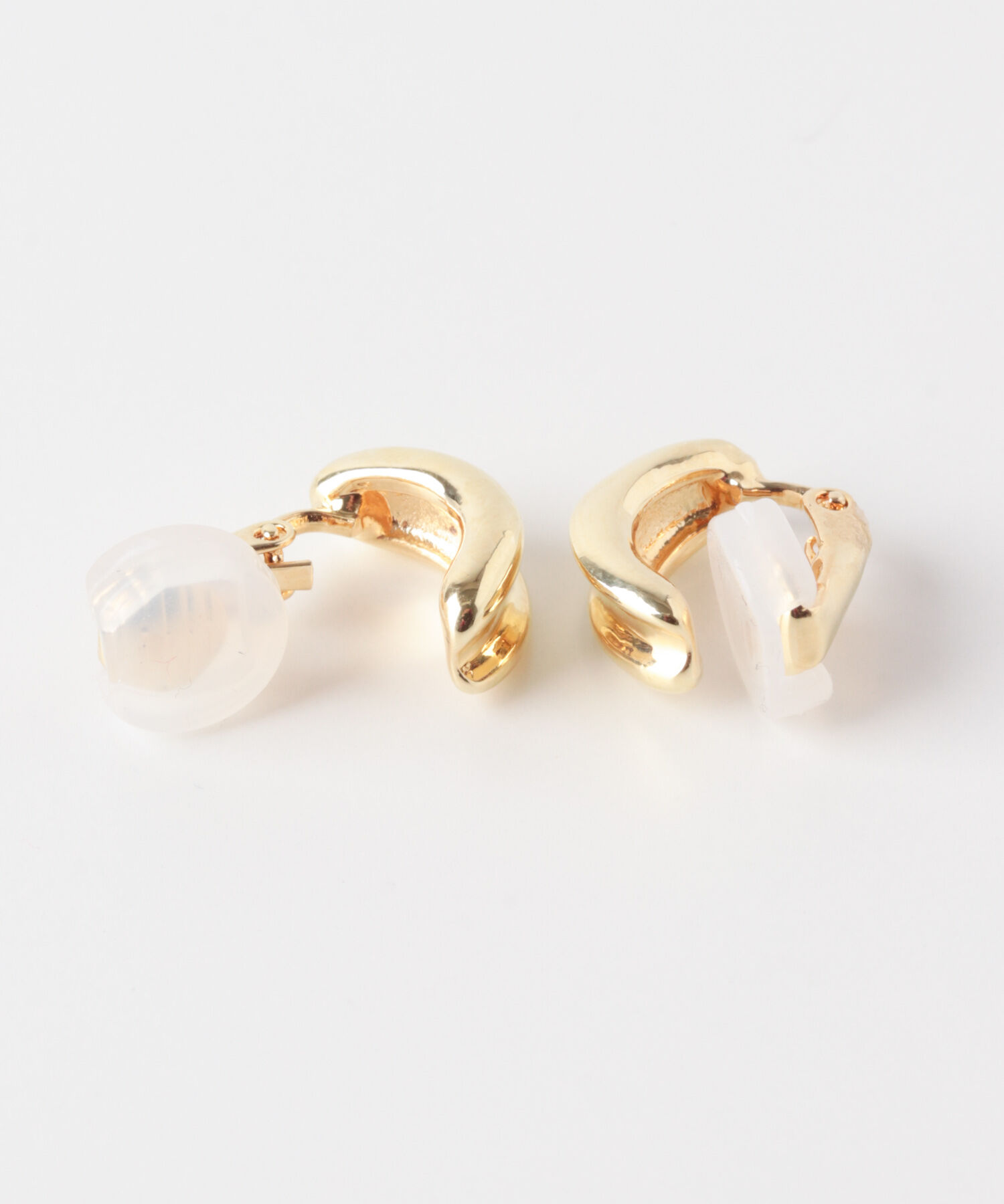 SMELLY「メタルカーブラインイヤリング」|イヤリング|