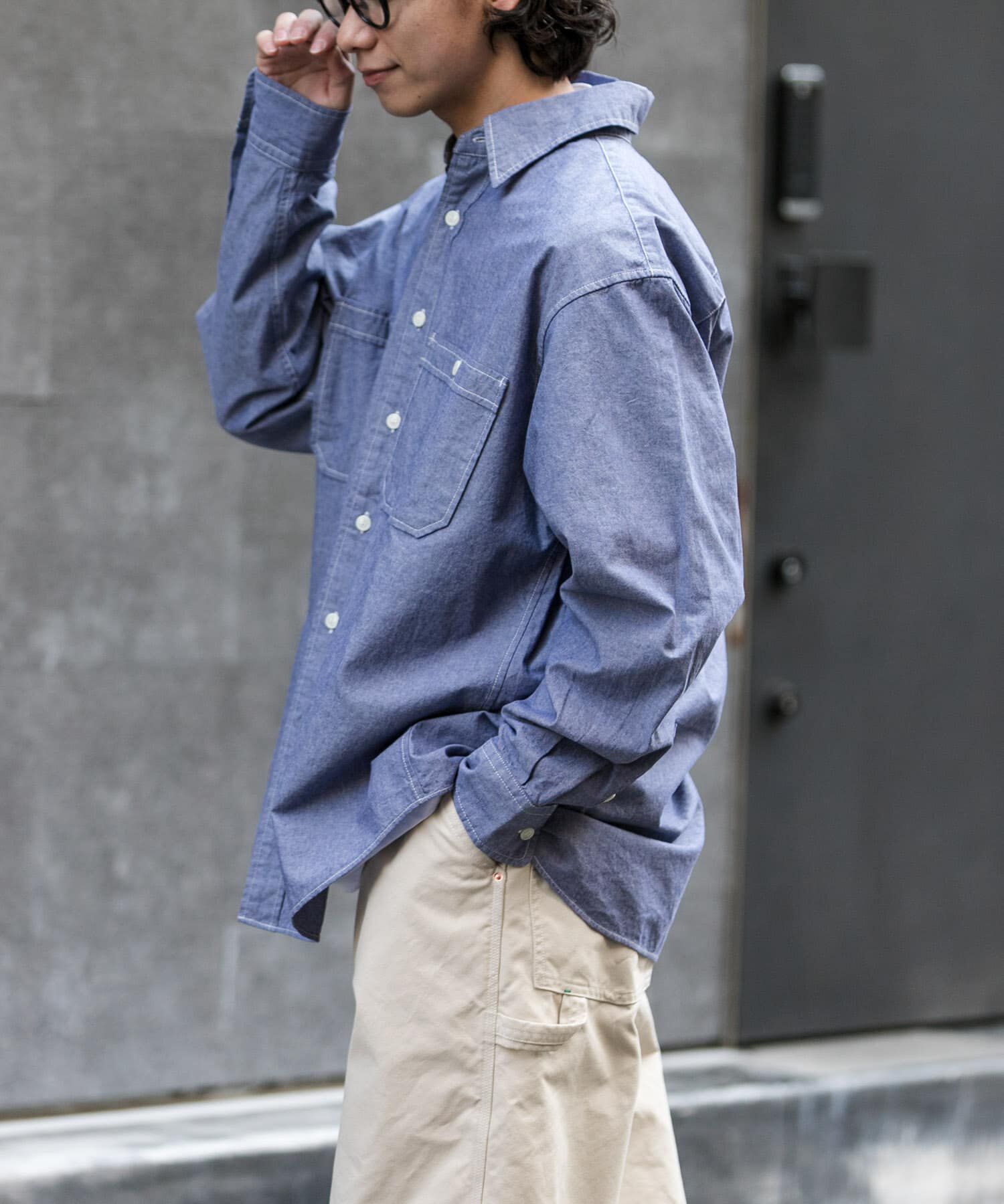 URBAN RESEARCH DOORS「FORK&SPOON　ダブルポケットシャンブレーシャツ」|シャツ・ブラウス|