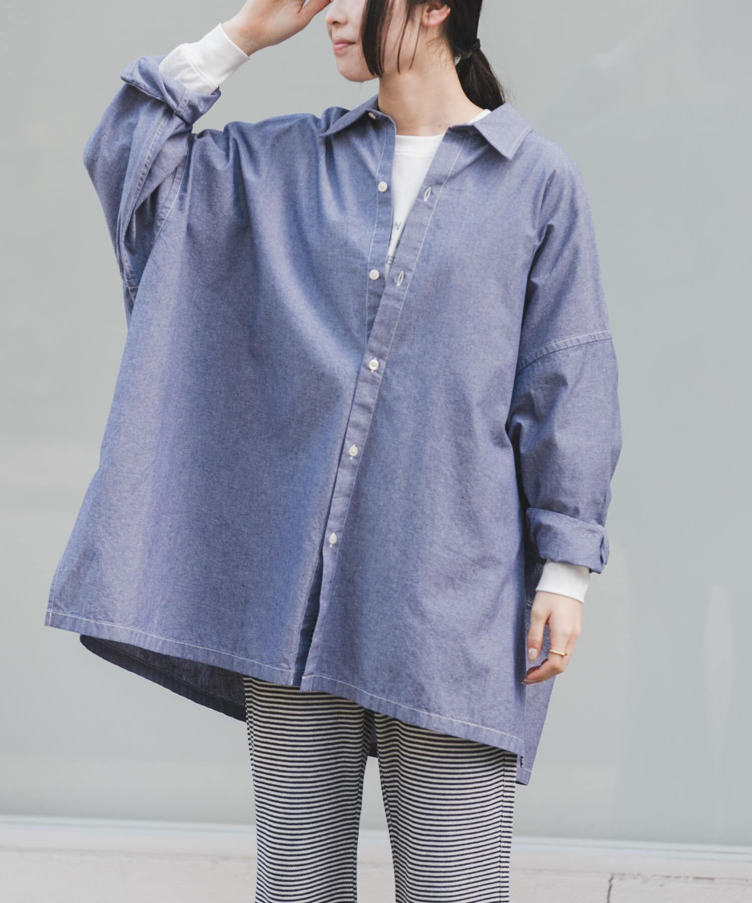 URBAN RESEARCH DOORS「FORK&SPOON　ビッグシャンブレーシャツ」|シャツ・ブラウス|