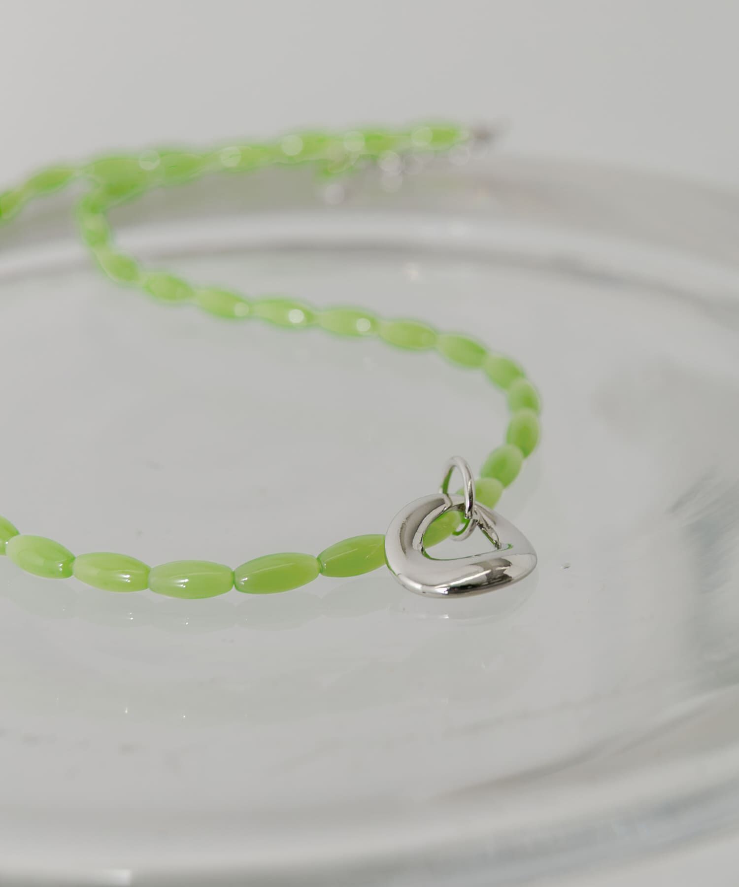 SMELLY「メタルトップカラービーズネックレス」|ネックレス|