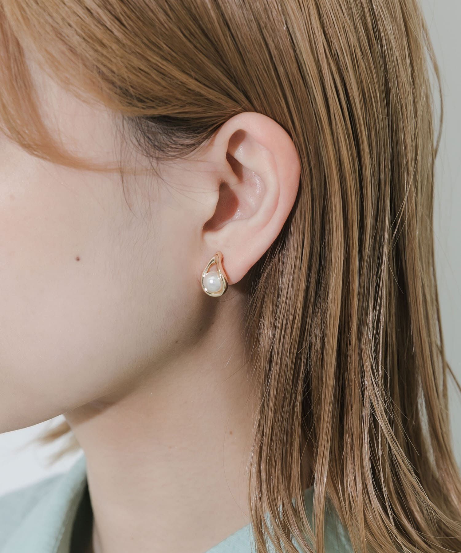 SMELLY「ニュアンスドロップパールイヤリング」|イヤリング|