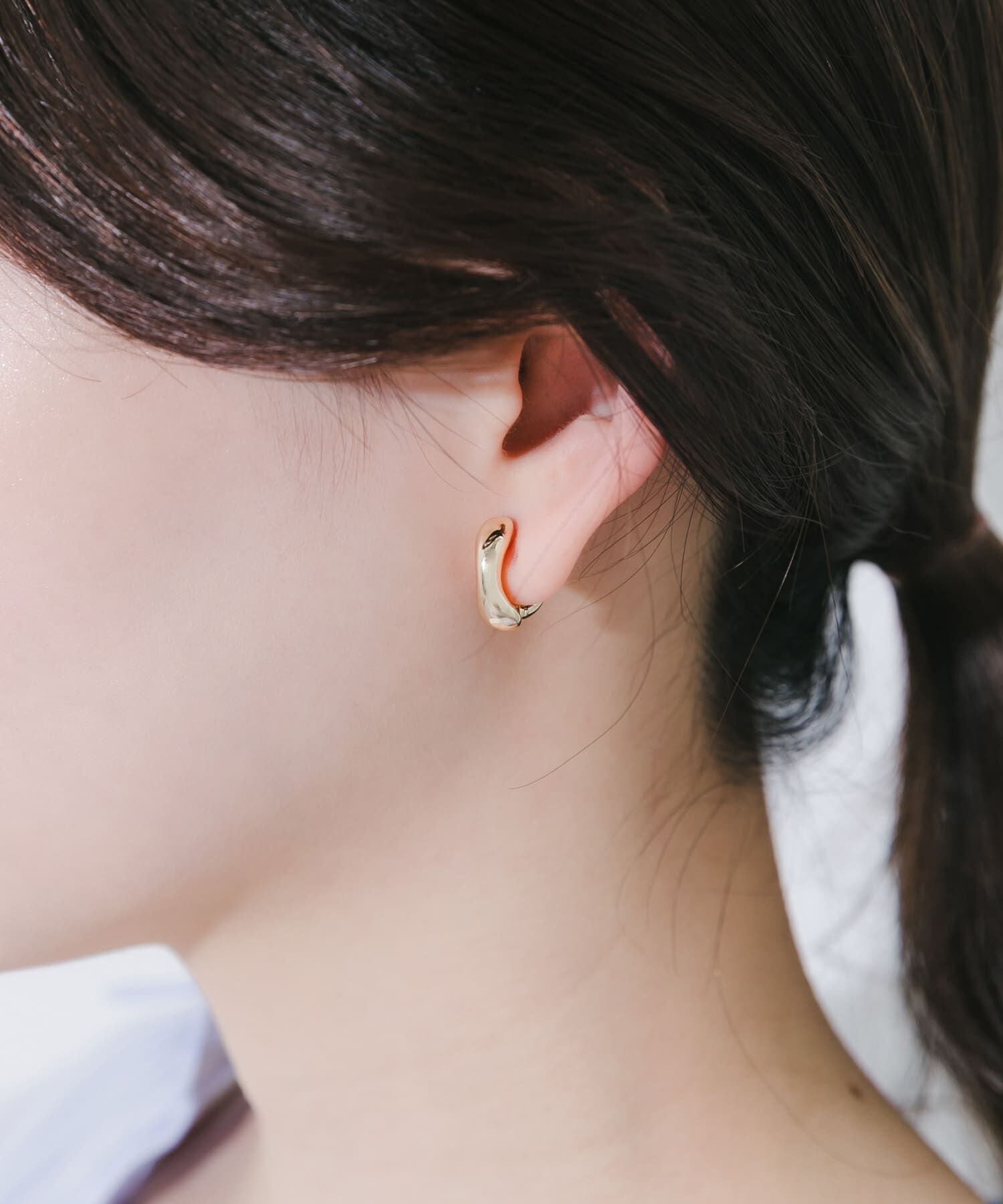 SMELLY「ニュアンスメタルワンタッチフープイヤリング」|イヤリング|