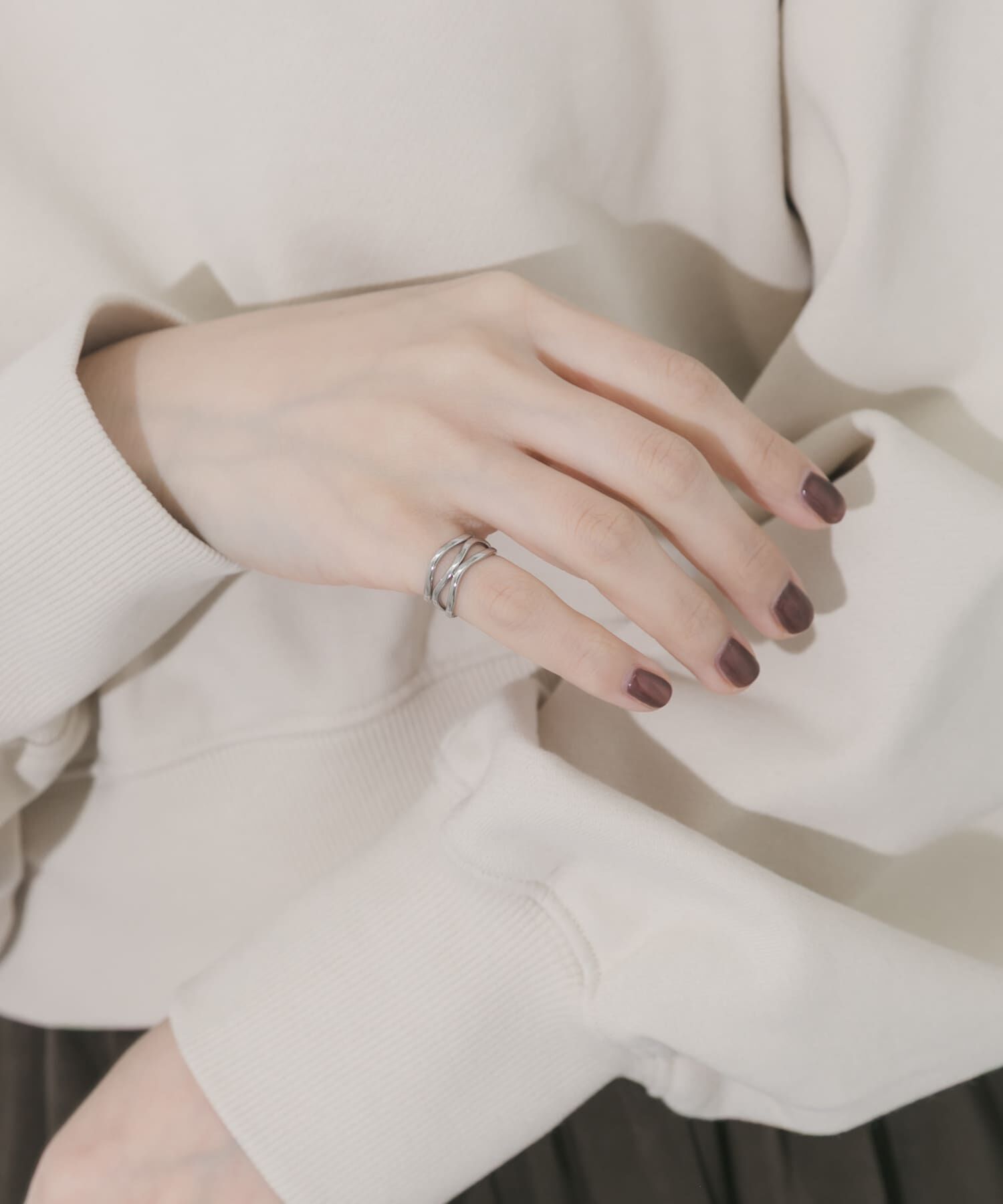 SMELLY「ステンレスウェーブラインピンキーリング」|リング|