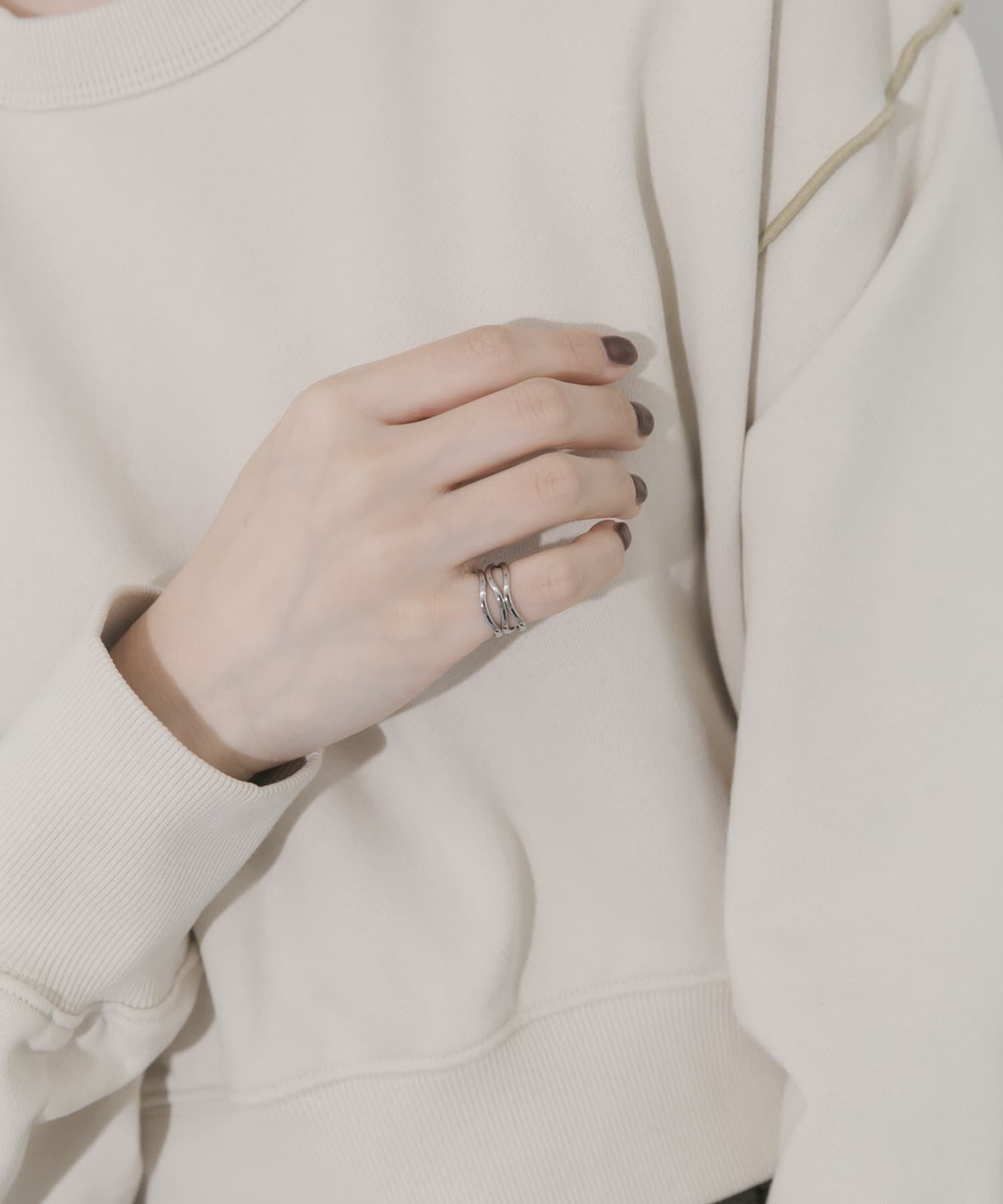 SMELLY「ステンレスウェーブラインピンキーリング」|リング|