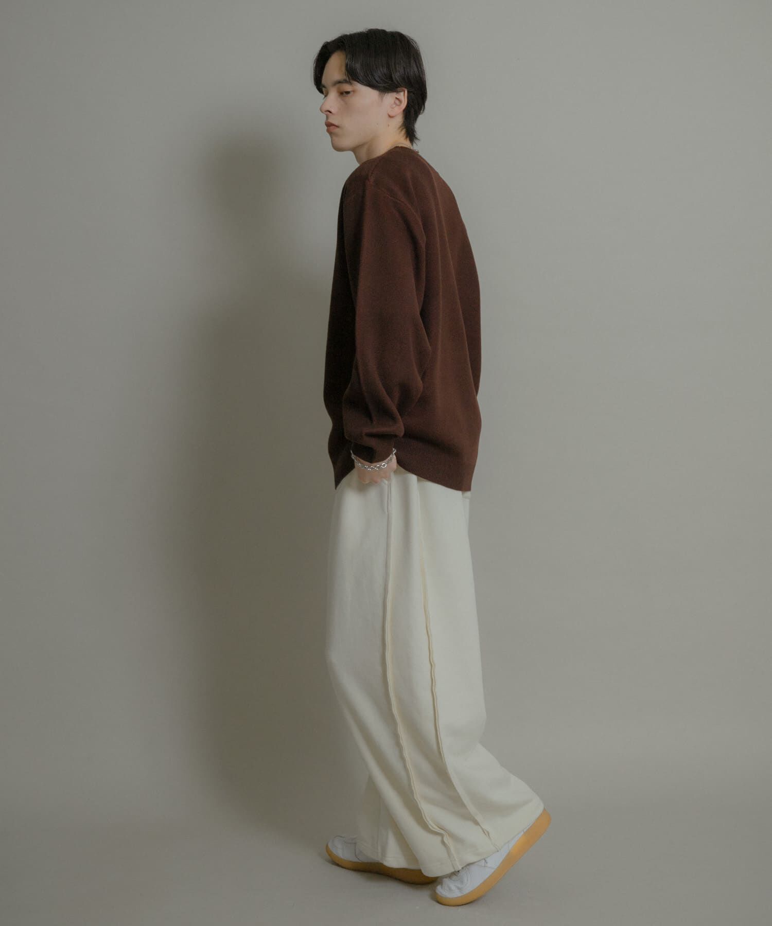 SENSE OF PLACE by URBAN RESEARCH「ロゴグラフィッククルーネックニット」|ニット・セーター|