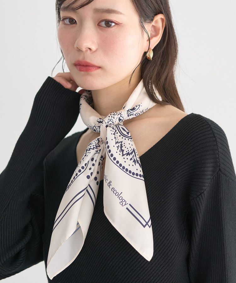 earth music&ecology「ボタニカル柄スカーフ(70&times;70)」|バンダナ・スカーフ|Ivory