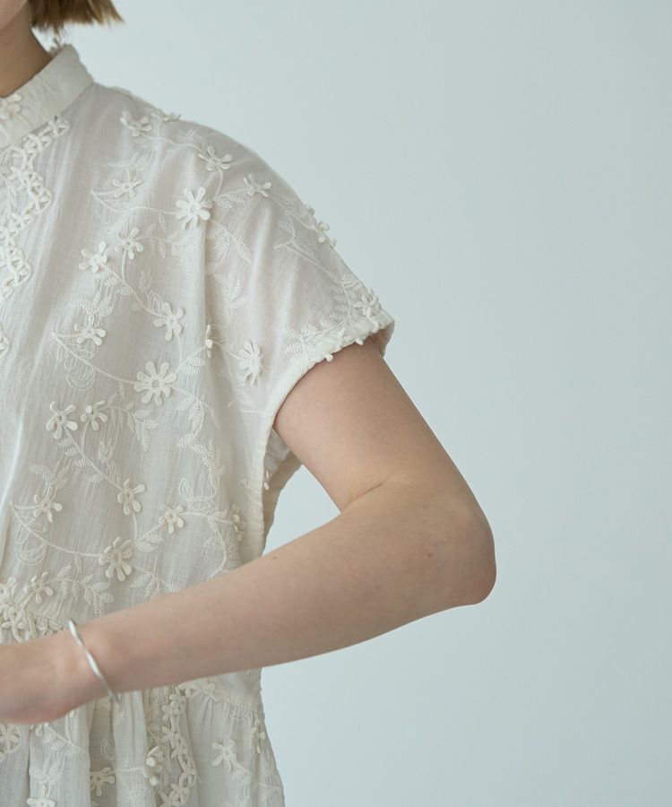 YECCA VECCA「3Dフラワーエンブロイダリーブラウス」|シャツ・ブラウス|