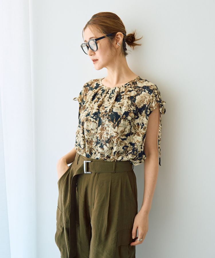YECCA VECCA「【DOLL UP OOPS】フラワープリントギャザーブラウス」|シャツ・ブラウス|