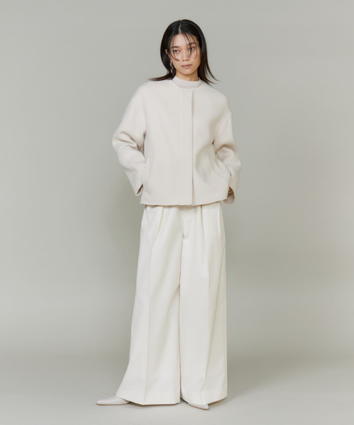 INED「ノーカラーショートコート」|ピーコート|