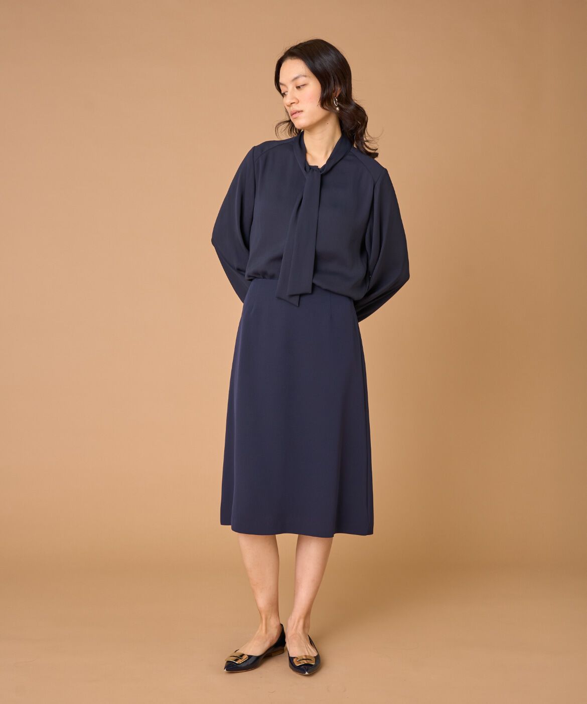 INED「《大きいサイズ》ボウタイブラウス」|シャツ・ブラウス|