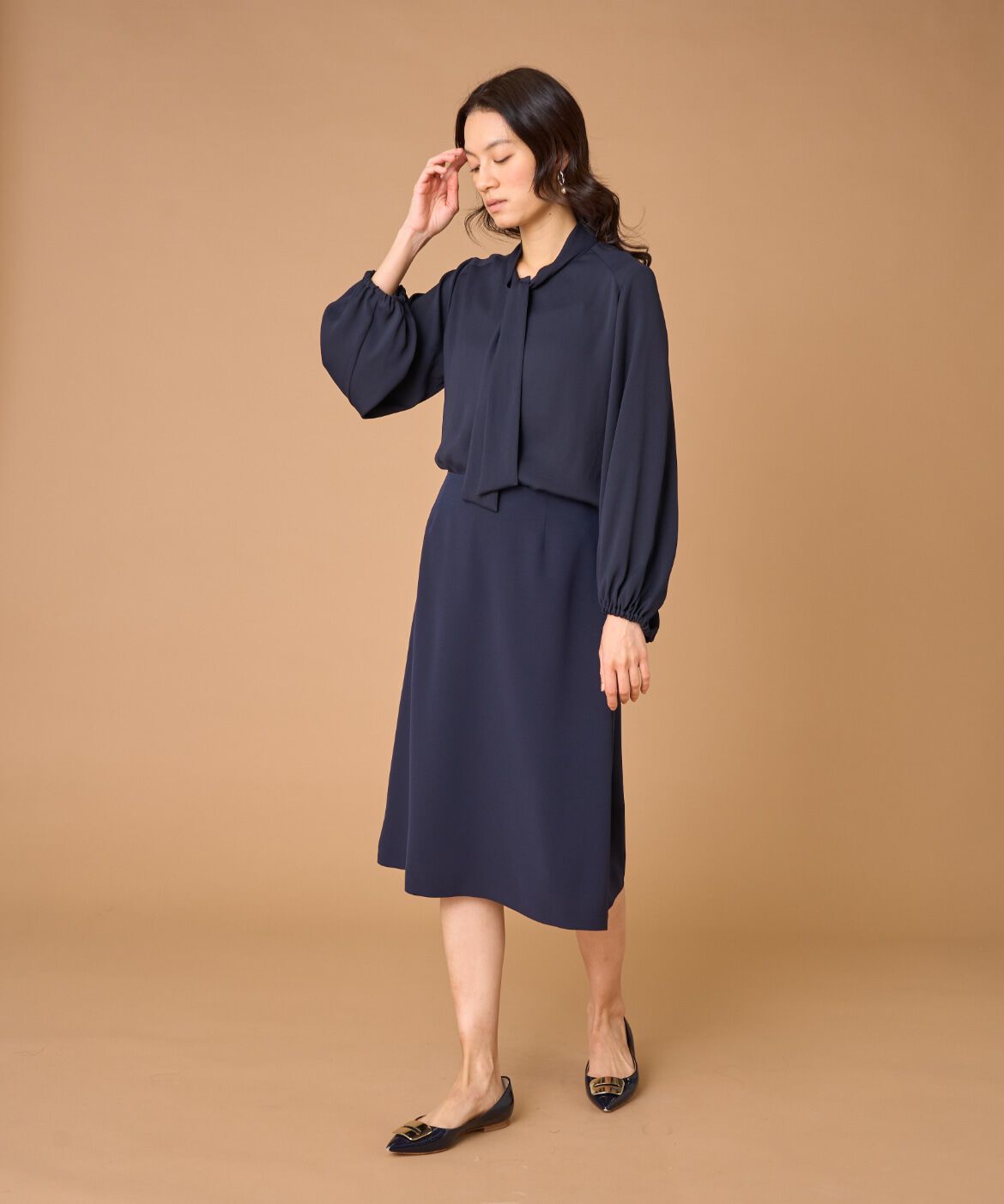 INED「《大きいサイズ》ボウタイブラウス」|シャツ・ブラウス|