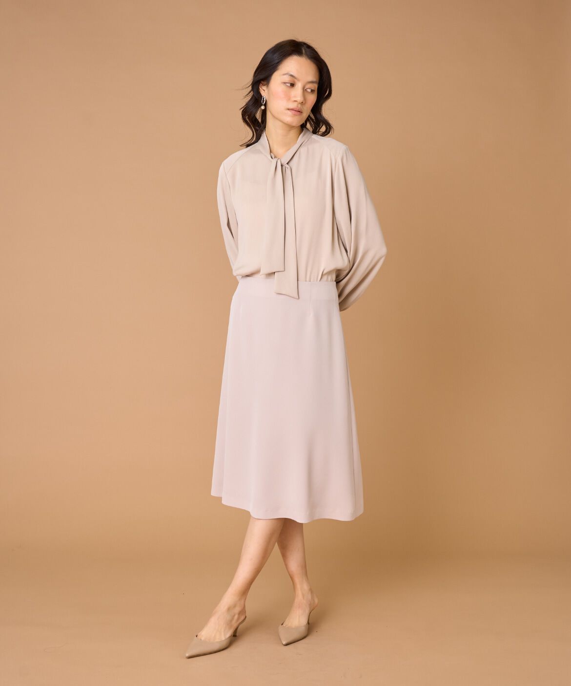 INED「《大きいサイズ》ボウタイブラウス」|シャツ・ブラウス|