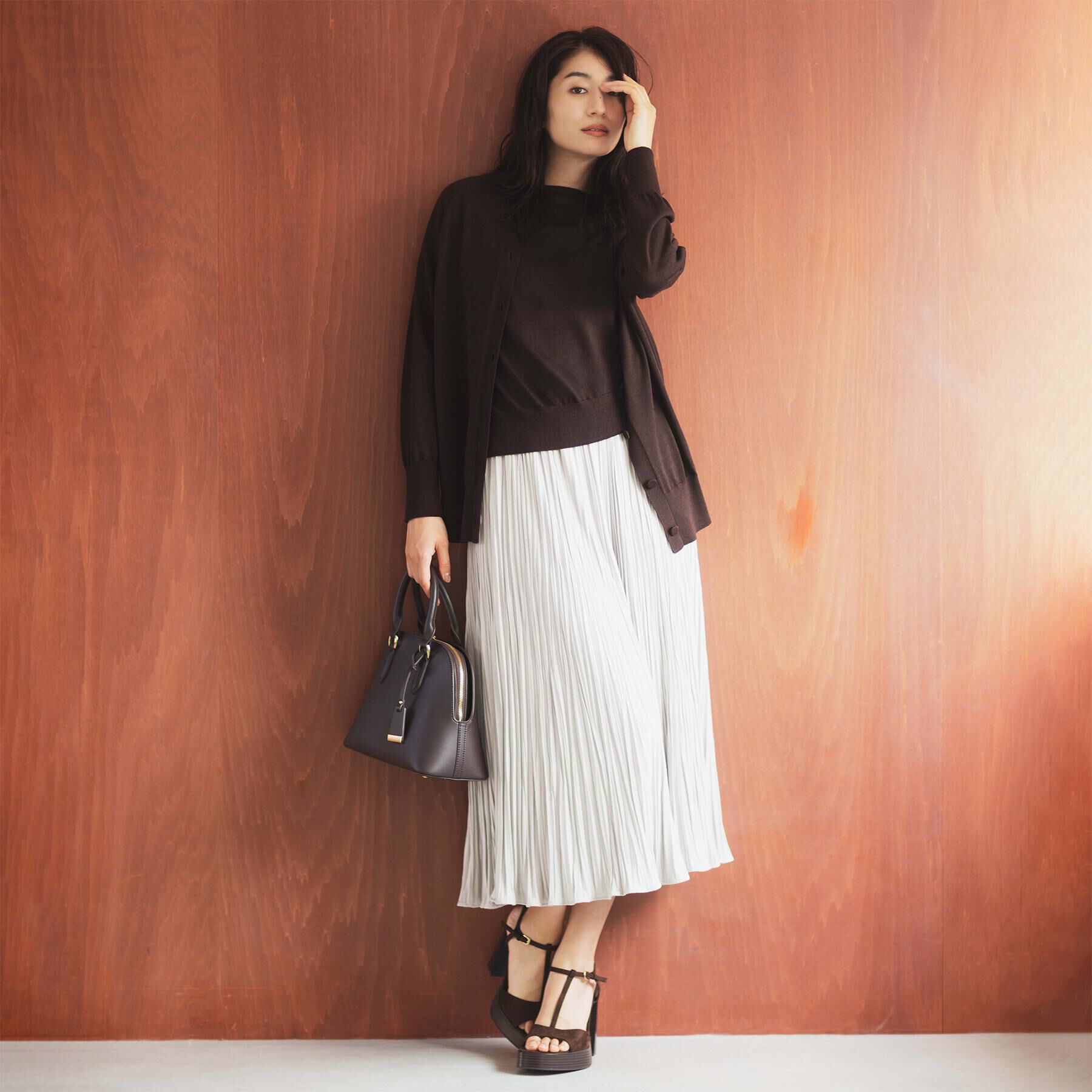 UNTITLED「【アンサンブル可/洗える/Vネック】ウールシルクカーディガン」|カーディガン|