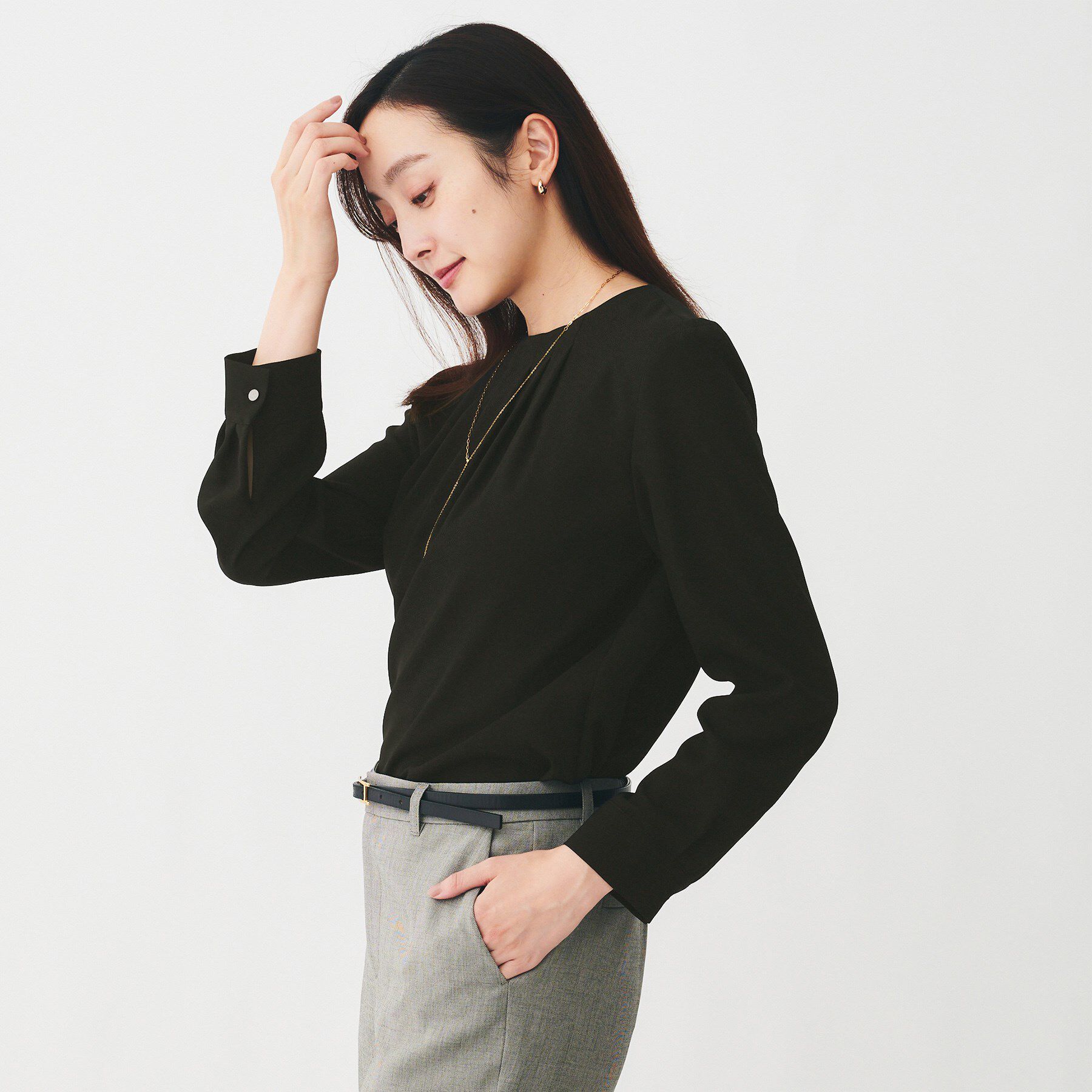 UNTITLED「【洗える/フォーマル/スーツインナー】タックブラウス」|シャツ・ブラウス|