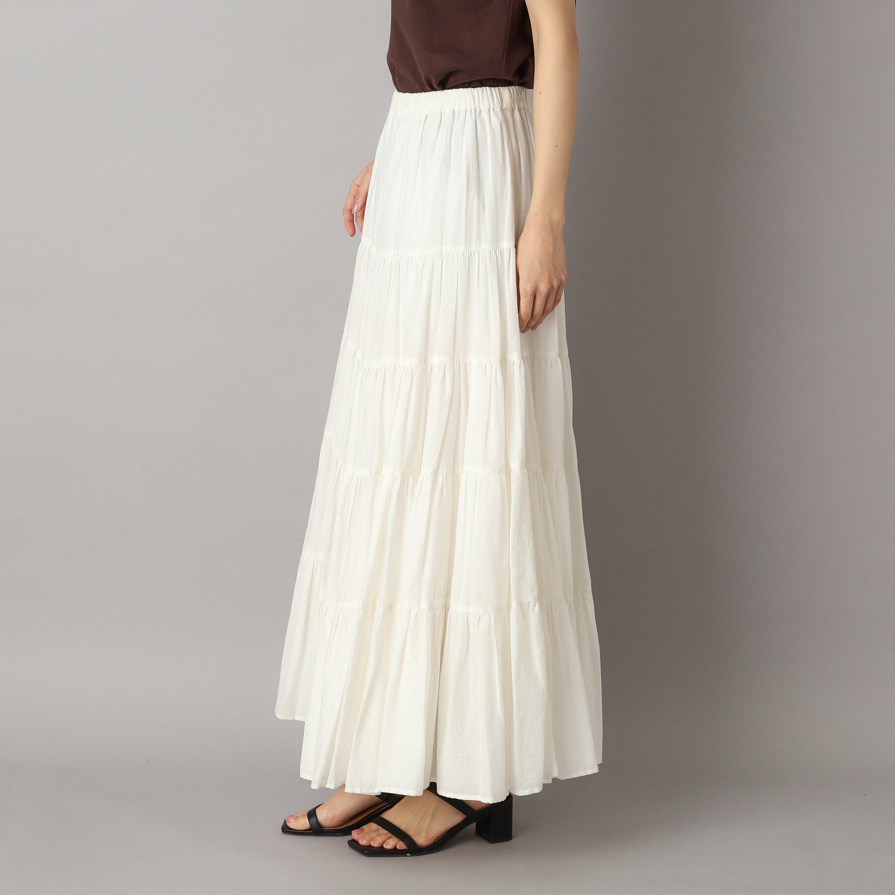 DRESSTERIOR「【大人百花春号掲載 モデル美香さん着用】洗える/コットンボイルティアードスカート」|スカート|