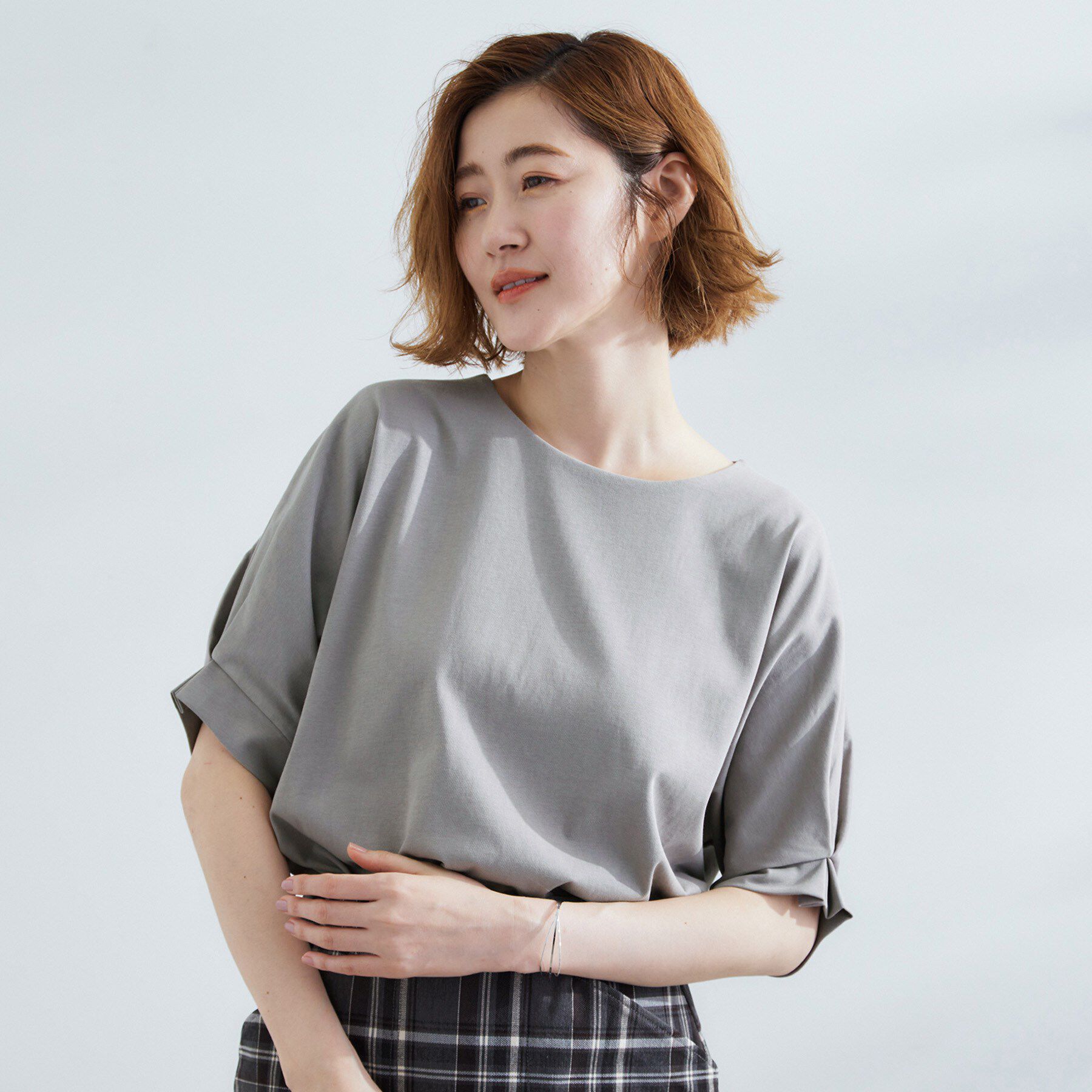 grove「【UVカット/ひんやり/二の腕カバー】タックドルマンプルオーバー」|Tシャツ・カットソー|グレー(012)