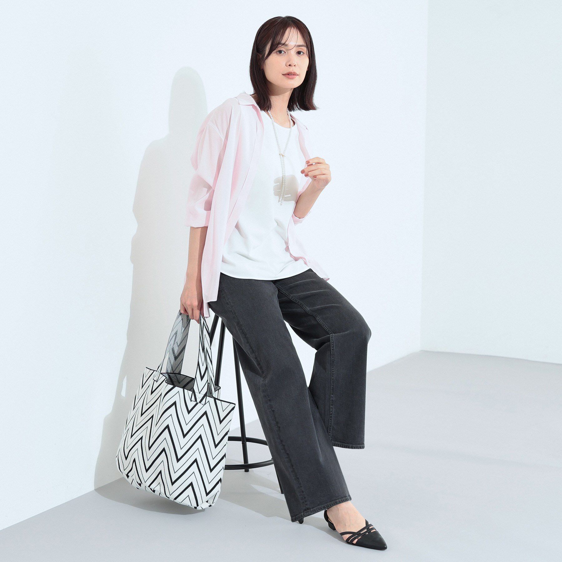 INDIVI「【春の新色登場！褒められデニム】ワイドストレート デニムパンツ」|デニム|