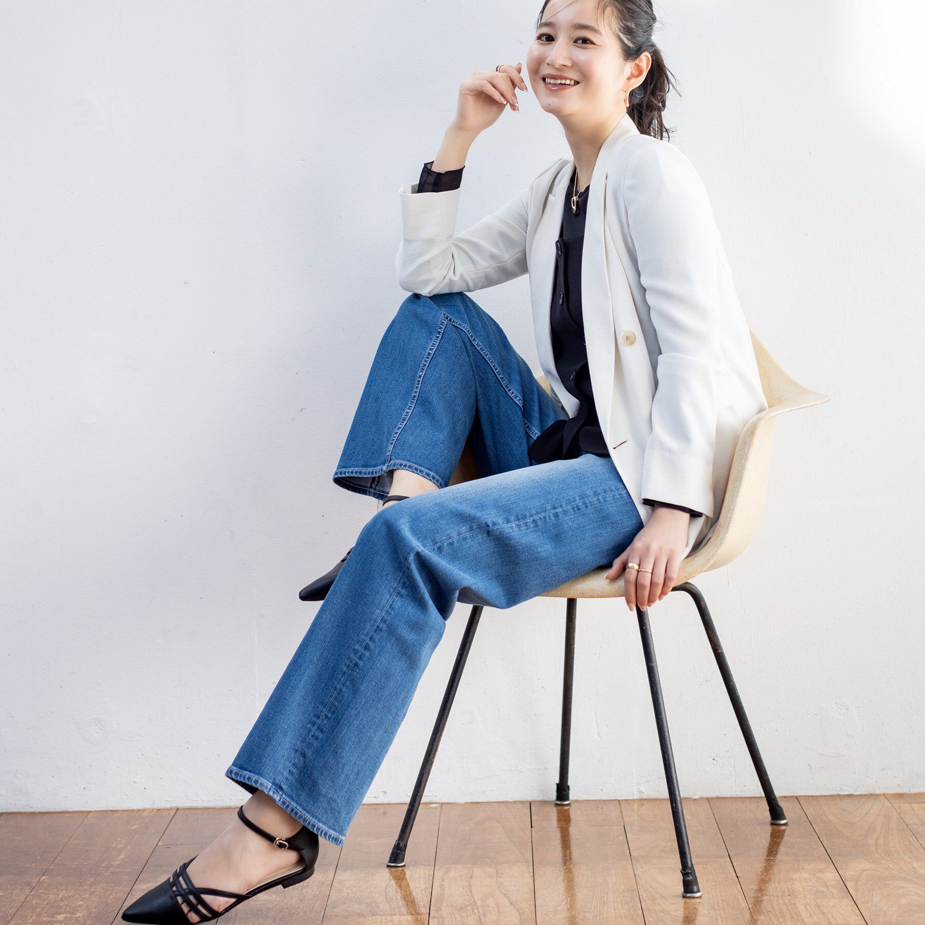 INDIVI「【春の新色登場！褒められデニム】ワイドストレート デニムパンツ」|デニム|