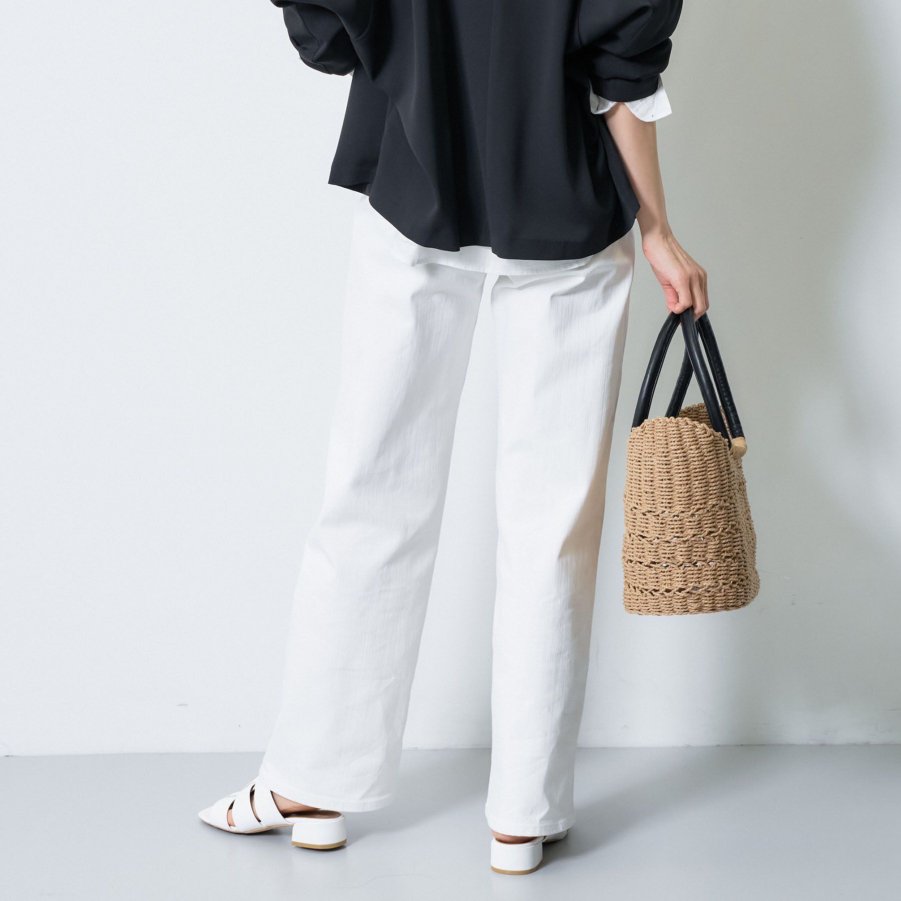 INDIVI「【春の新色登場！褒められデニム】ワイドストレート デニムパンツ」|デニム|